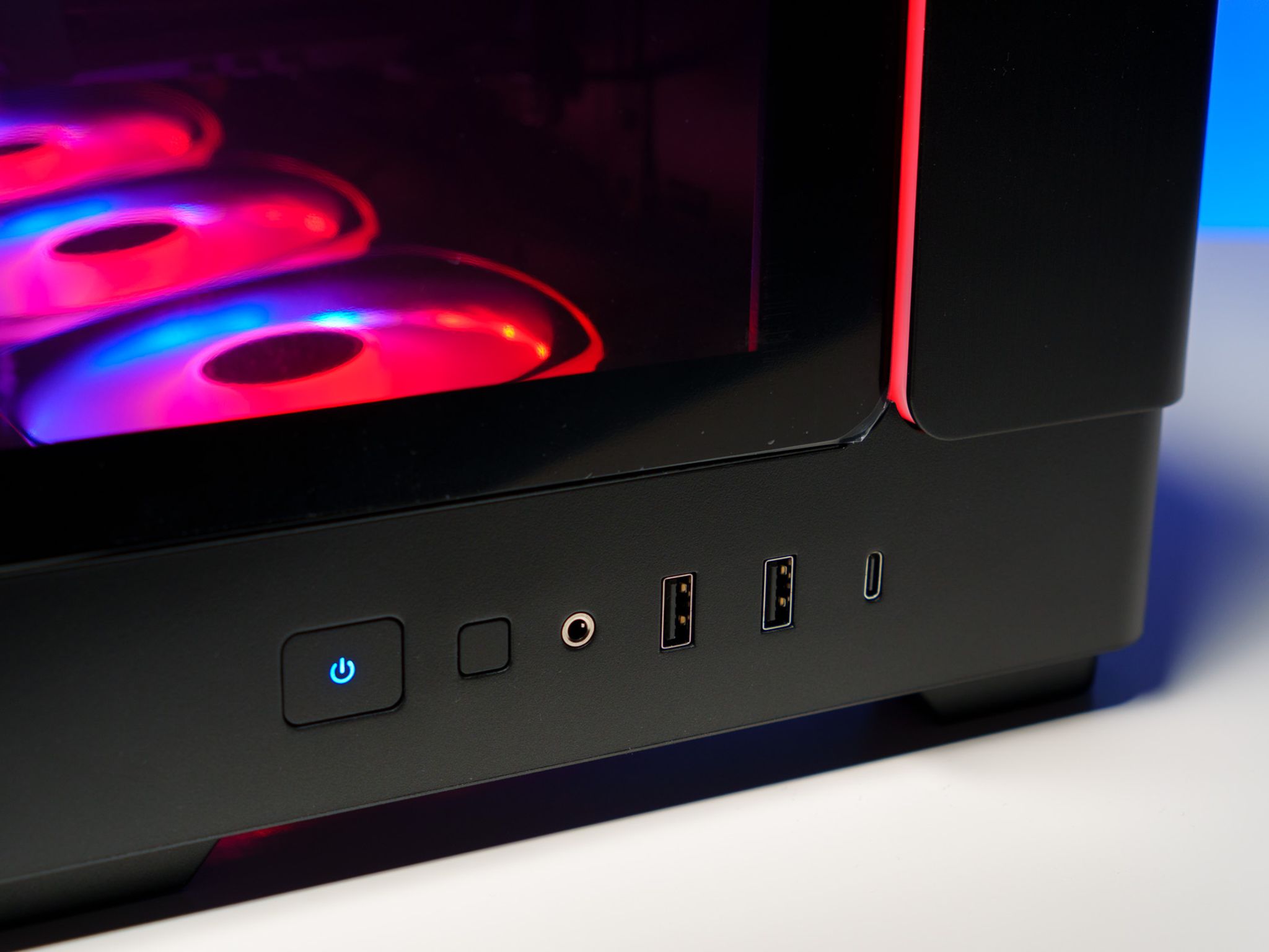RTX 2080 Ti 11GB | Ryzen 5 5600XT | 16GB | 1TB Gen4 NVMe | 360mm ARGB AIO | Win 11 Pro