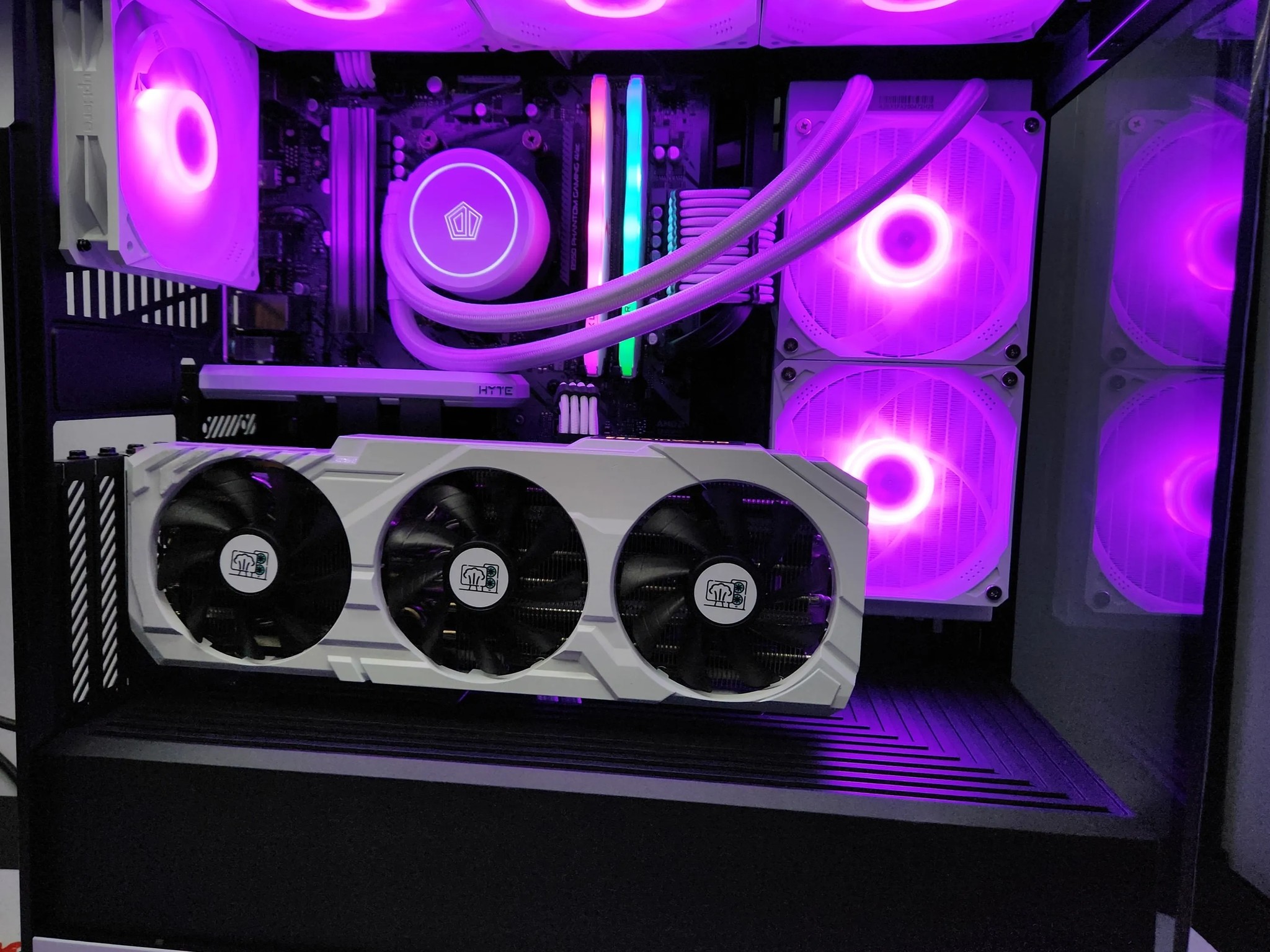 THE BEAST Gaming RIG Ryzen 7 / 32GB DDR 4/ 1TB GEN 4 SSD / RTX 3070 8GB