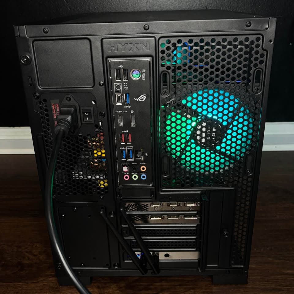 Black Gaming PC (RTX 3070 TI 8GB + AMD Ryzen 5 5500)
