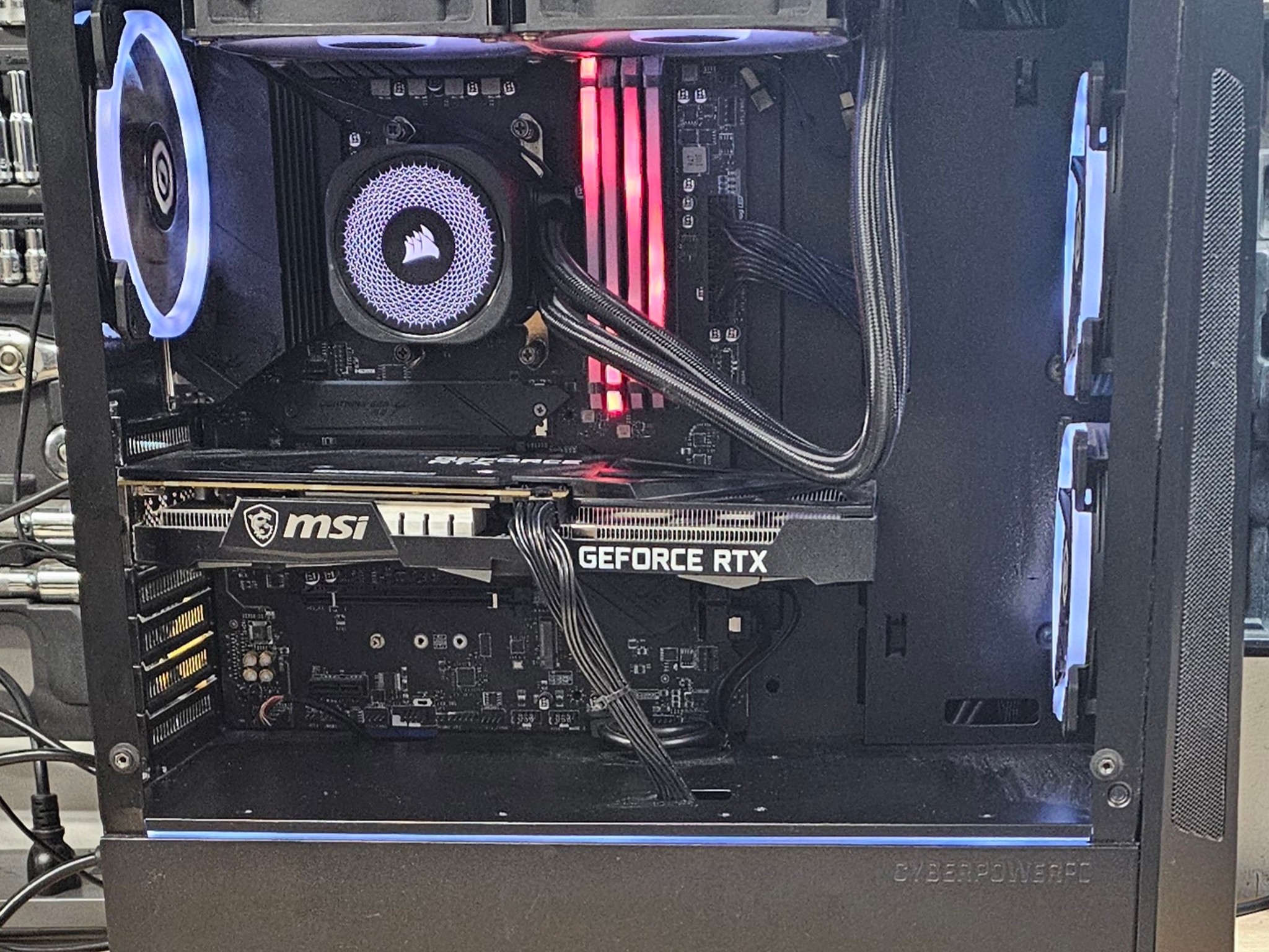 CyberPowerPC Gamer Xtreme Mid-Tower ATX PC Case w\ Tempered Glass