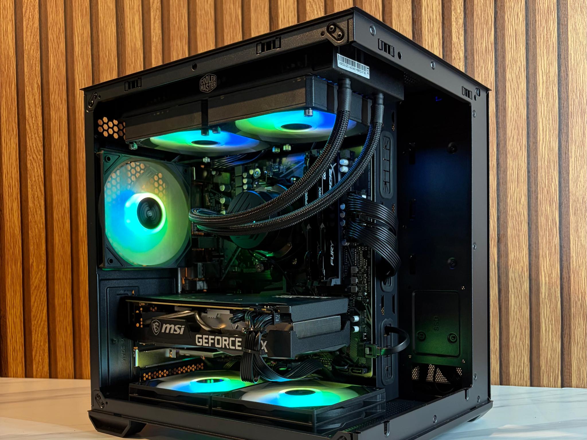 RTX 3070 | RYZEN 5 5600 | 16GB DDR4 | 500GB SSD | 750W | 240MM AIO