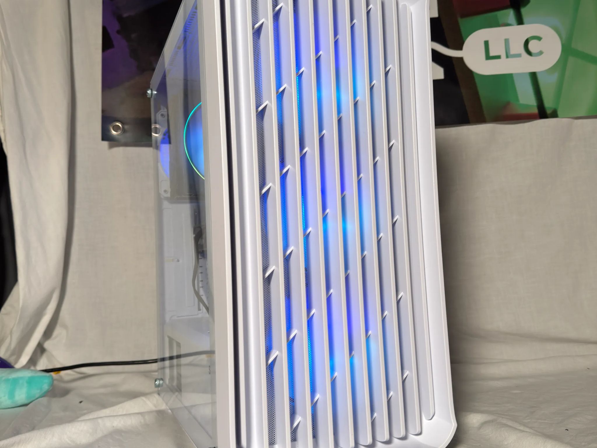 RTX 4060 Ryzen 7600x Gaming PC