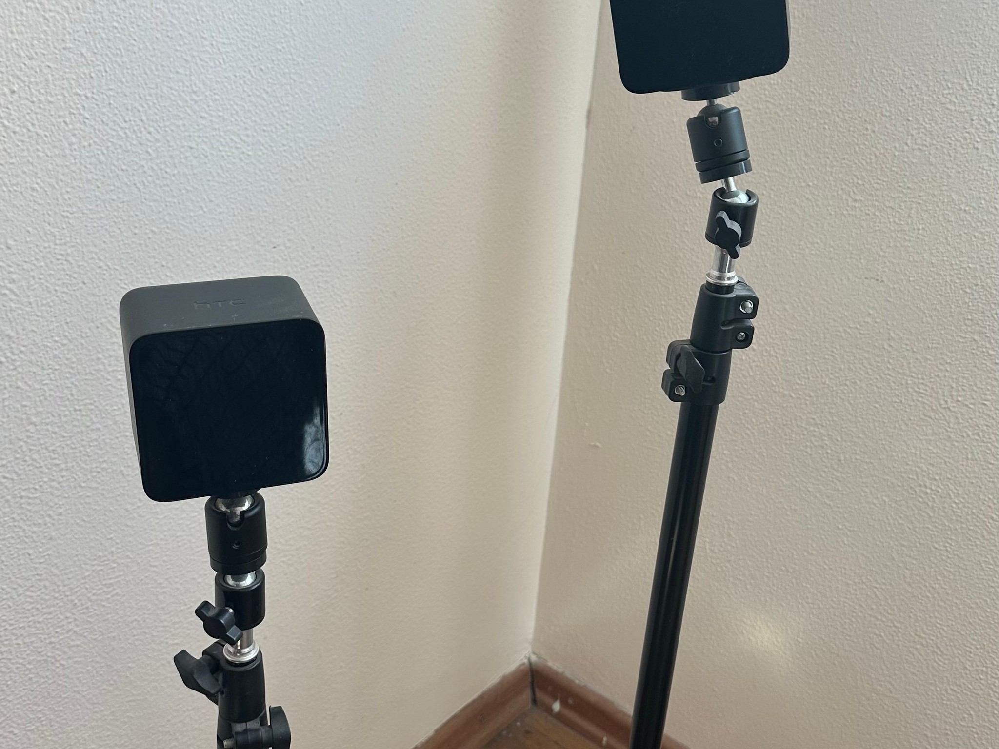 Valve Index Headset, Base Stations, Controllers
