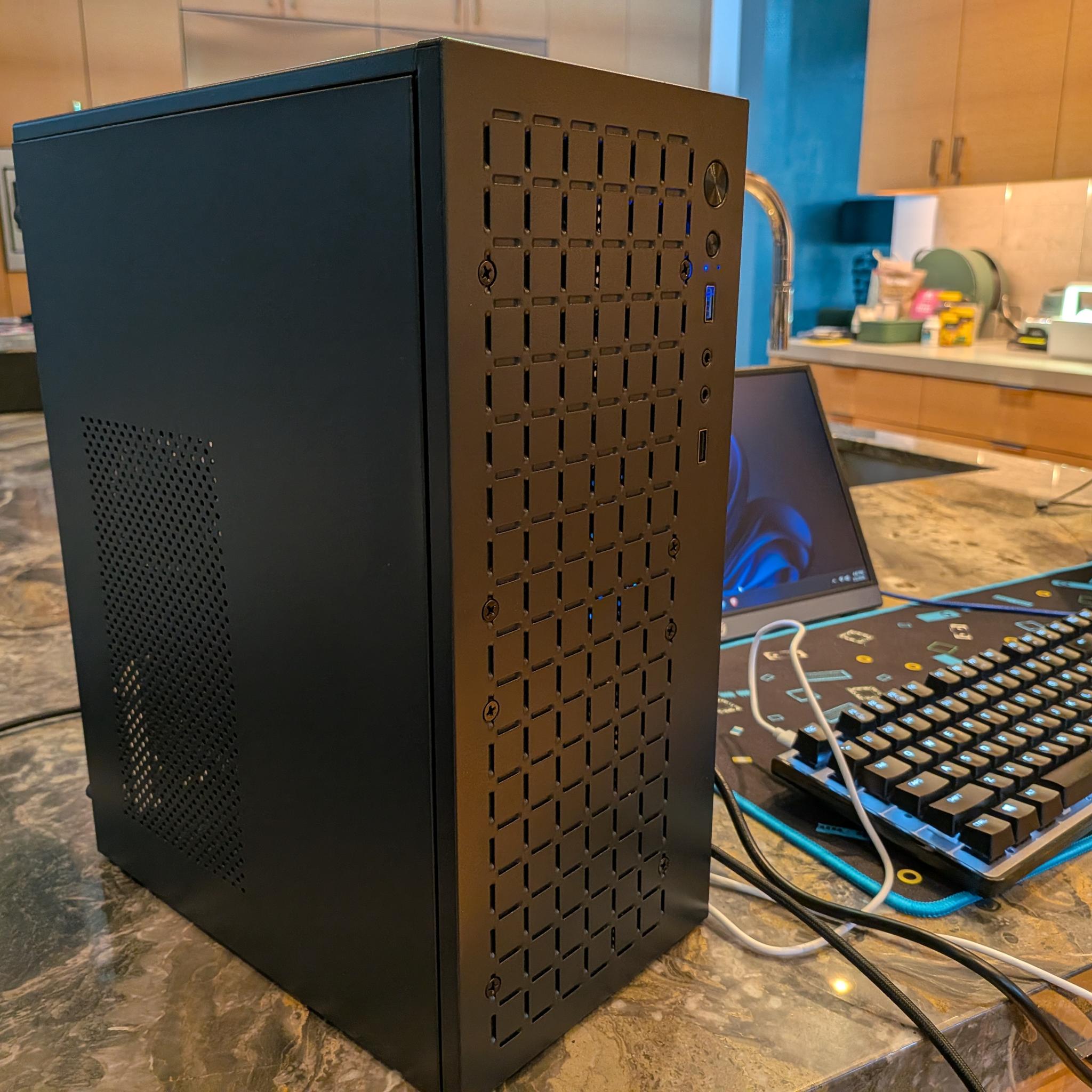 1080p RTX Starter - RTX 5060, Ryzen 7, 32 GB DDR4 RAM, 1 TB NVME