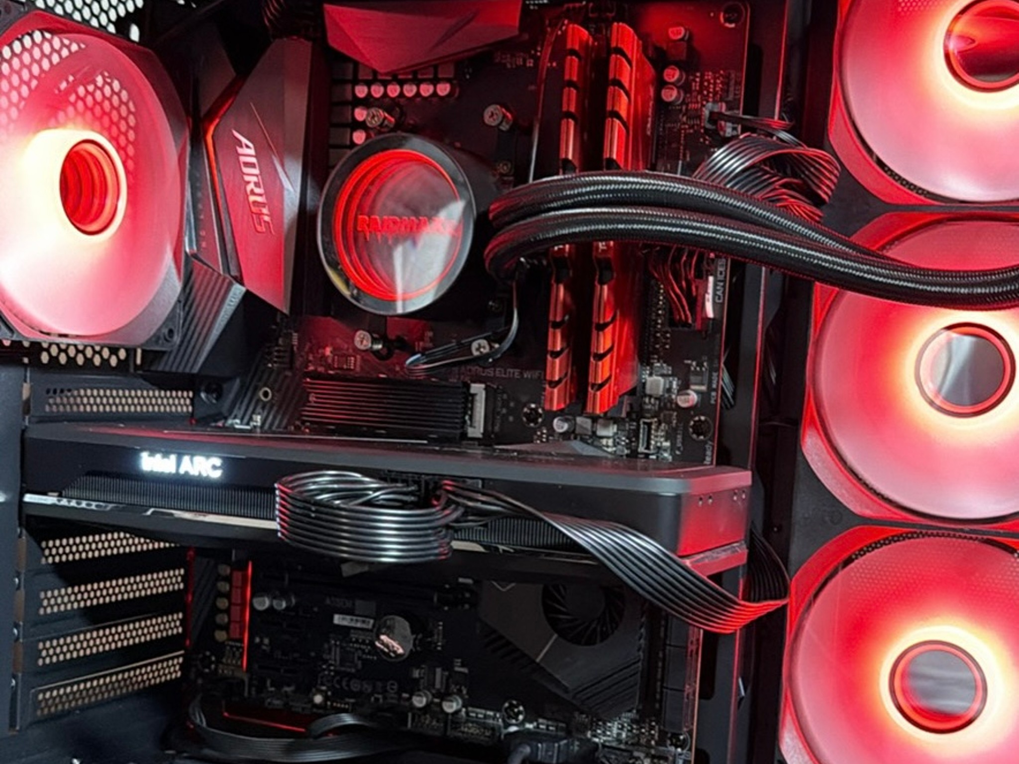 🖥️ Custom Gaming PC — Ryzen 7 + Arc A750 | 32GB RAM | 1TB SSD | WiFi Ready