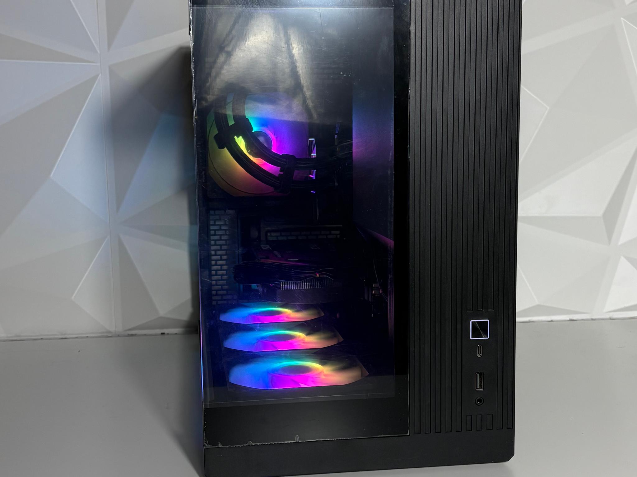 EXT View 70X Lite - Ryzen 5 5500, RTX 5050 8GB, 32GB DDR4 Ram, 1TB SSD