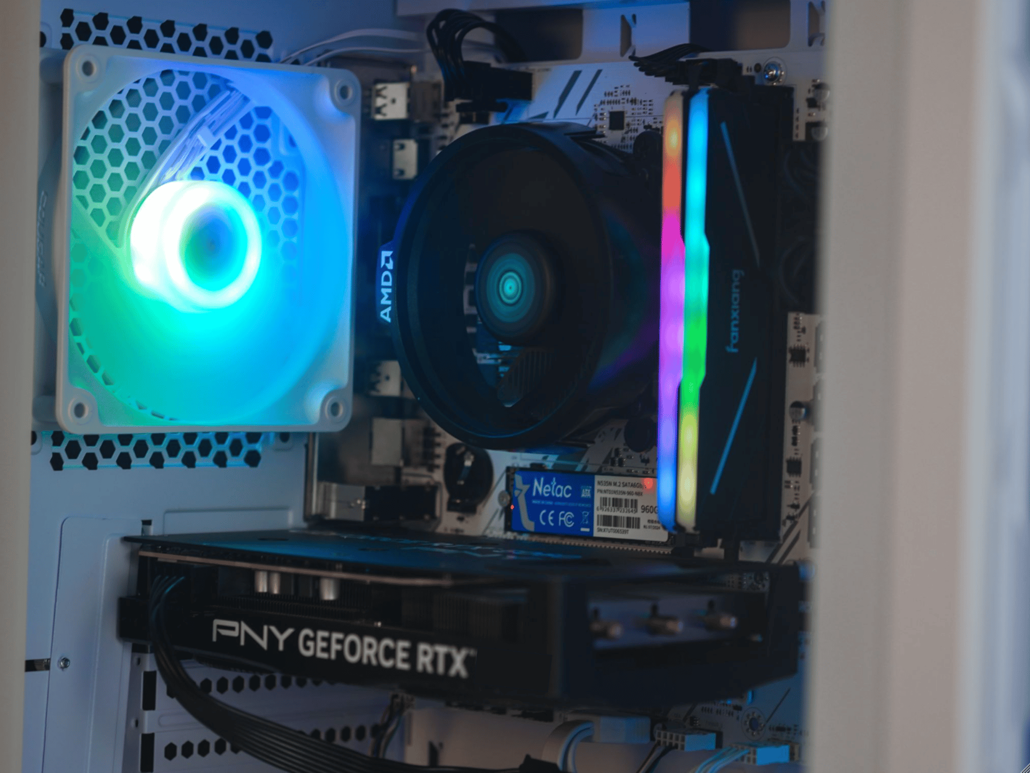 EXT ICE Mini 30X - Ryzen 5 2600X, RTX 3050 6GB, 16GB DDR4 Memory