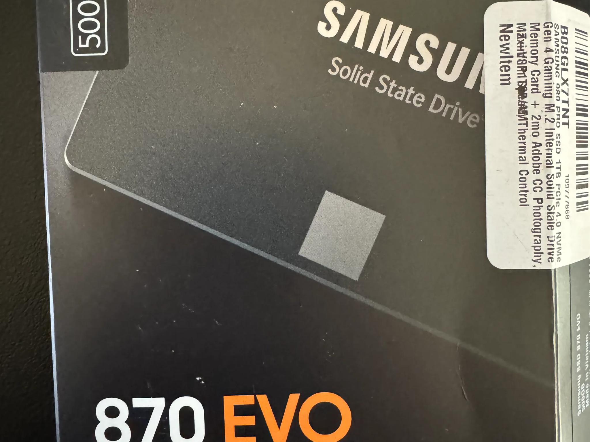 SAMSUNG 870 EVO