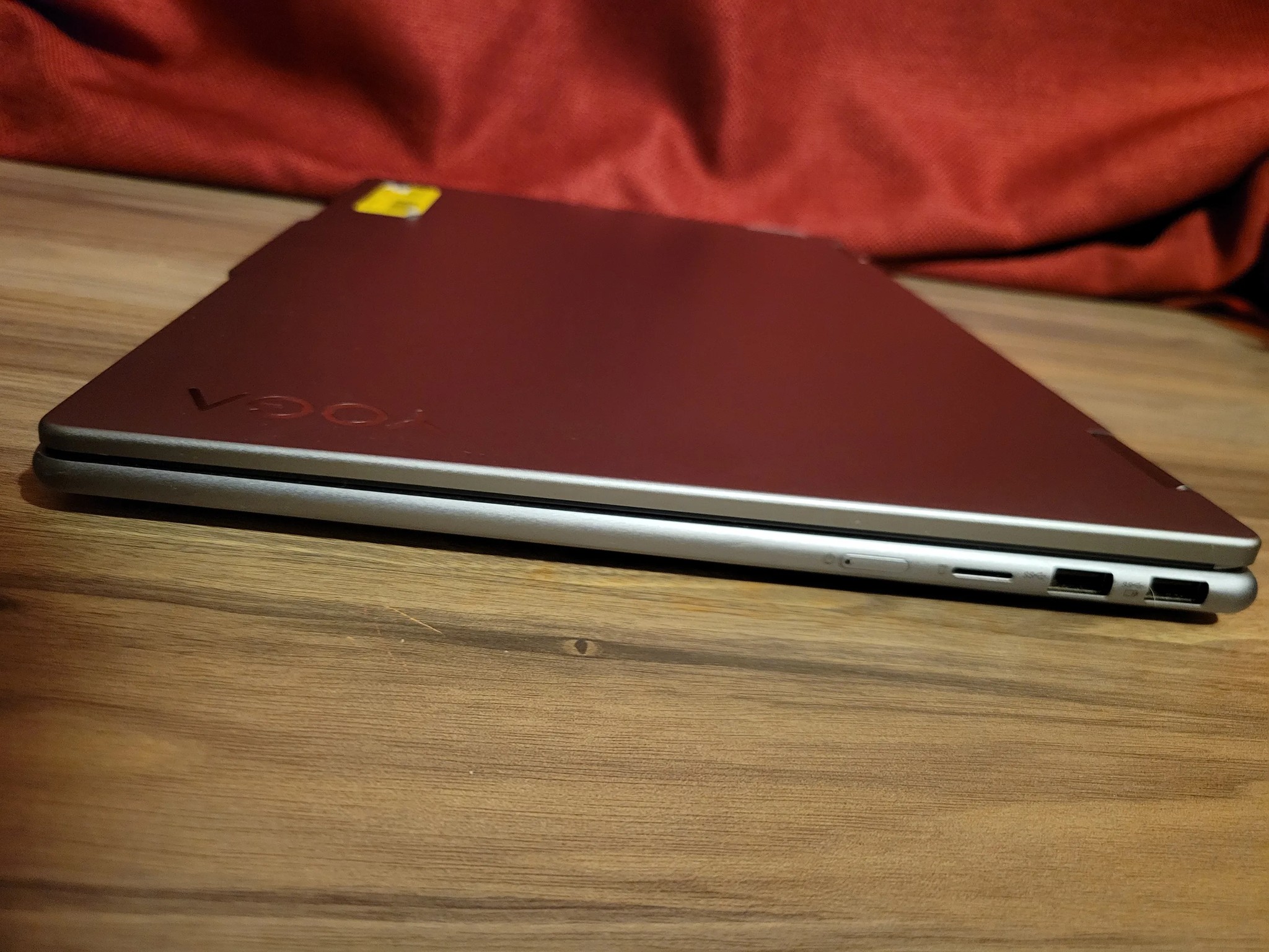 lenovo Yoga 7 laptop- 16" Touchscreen Display-16ARP8- MTM 83BS0000US