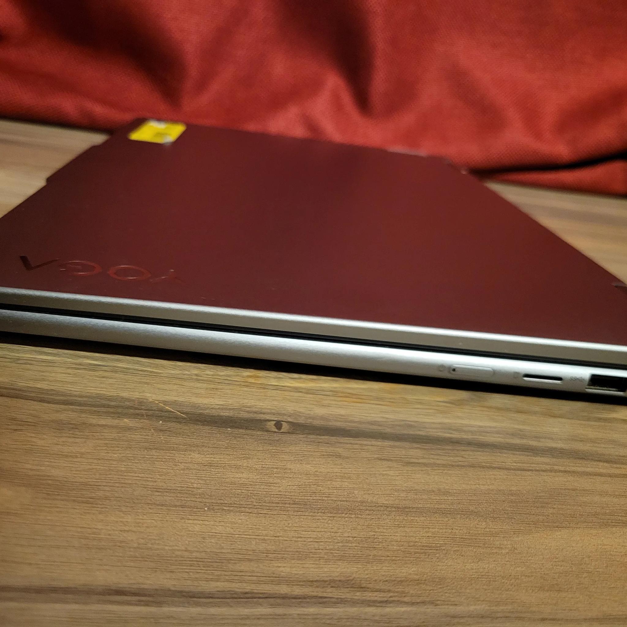 lenovo Yoga 7 laptop- 16" Touchscreen Display-16ARP8- MTM 83BS0000US