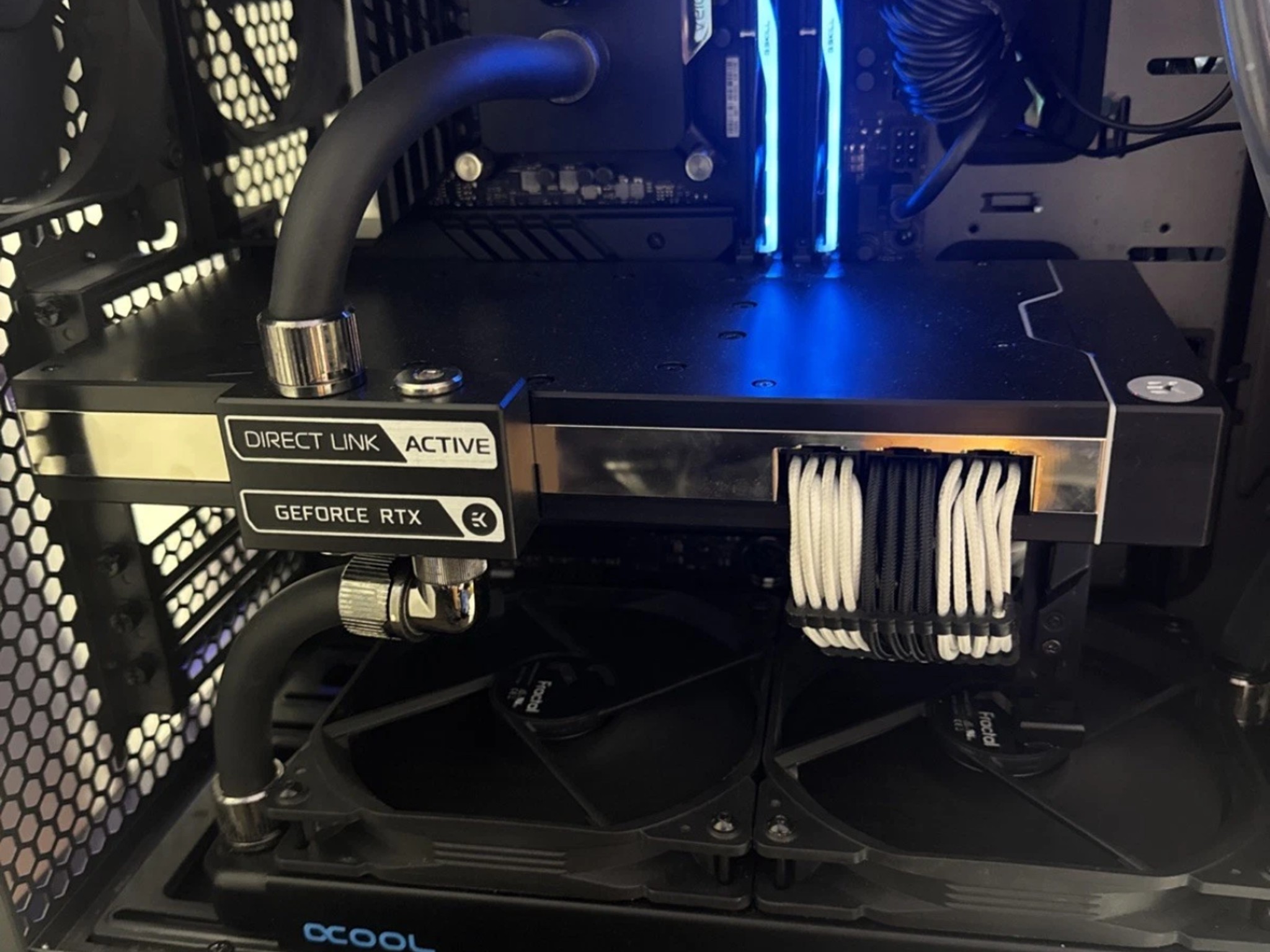 GeForce RTX ASUS Strix 3080 12GB w/EK Waterblock