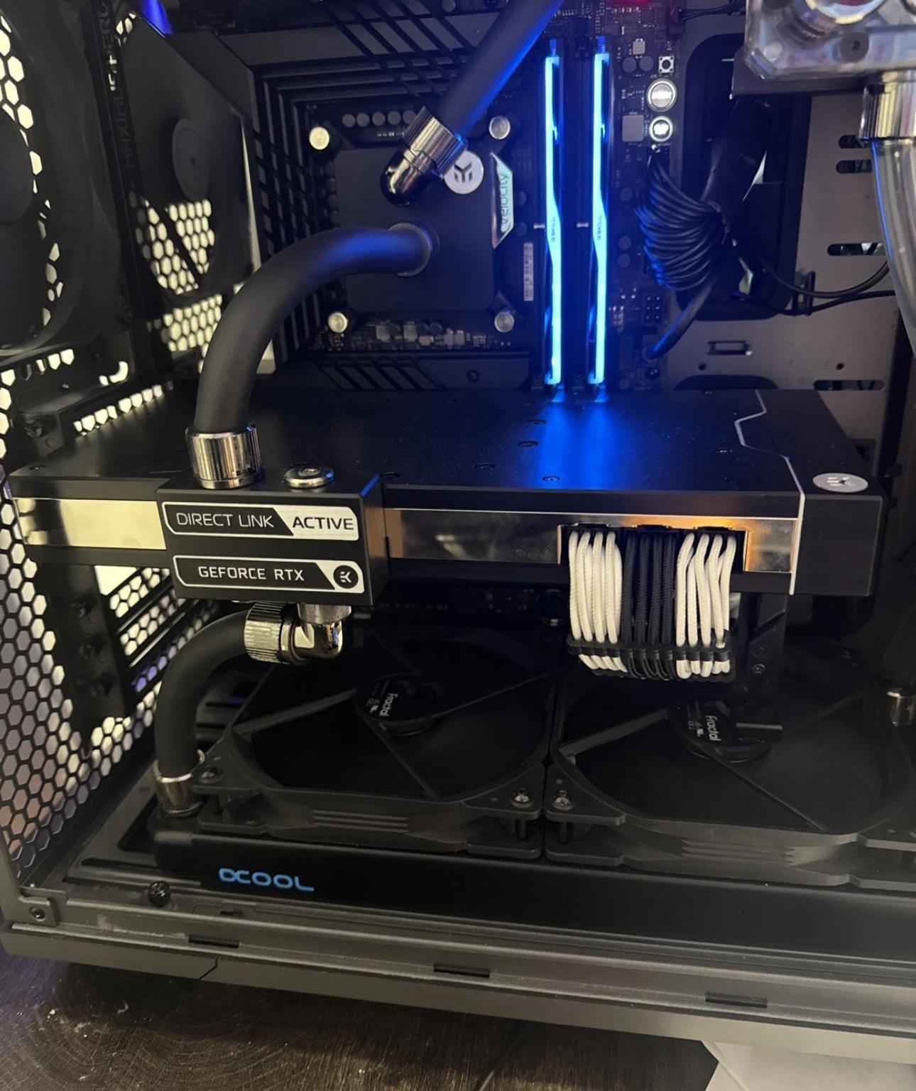GeForce RTX ASUS Strix 3080 12GB w/EK Waterblock