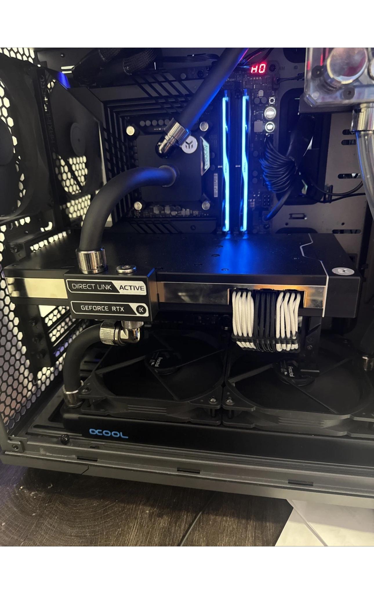 GeForce RTX ASUS Strix 3080 12GB w/EK Waterblock