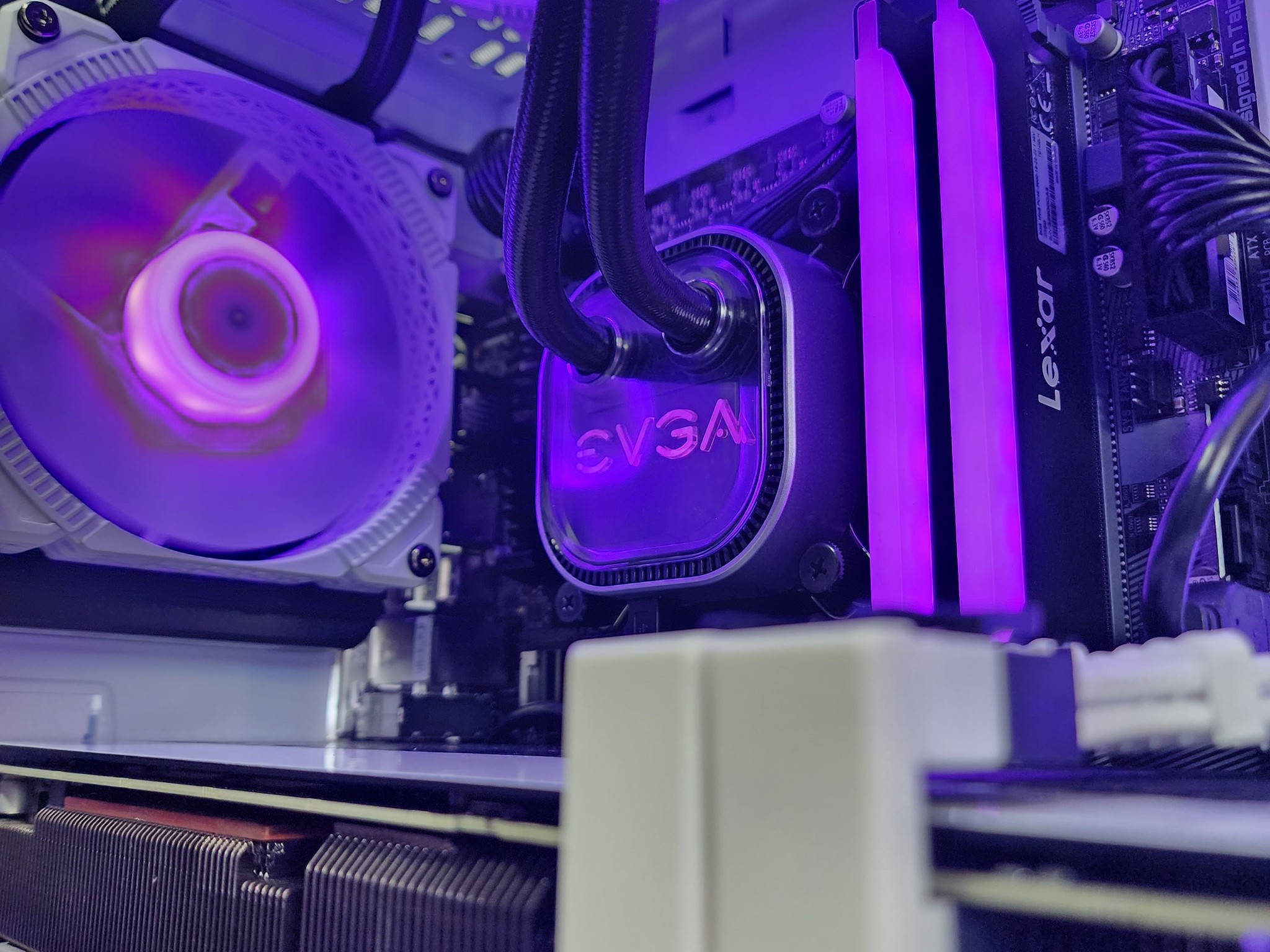 💜🤍💜 EVGA FTX 3070 FTW3 // Intel Core i5 12400F // Lexar 16GB 3600MHz