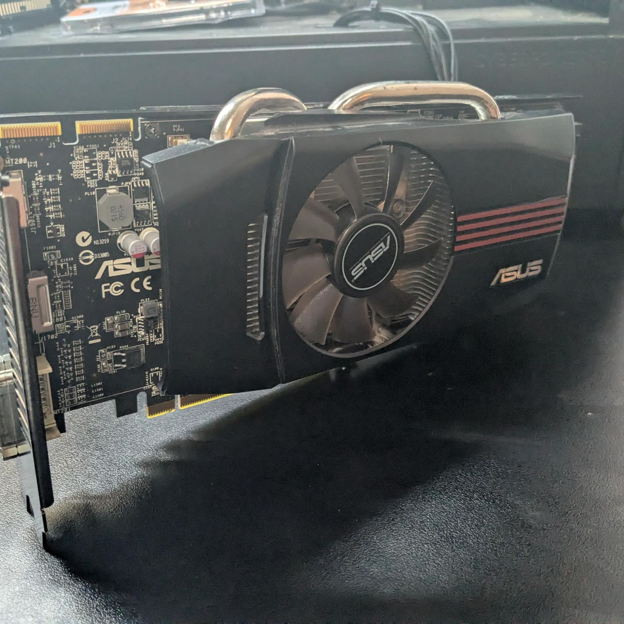 Retro Gaming Asus DirectCU HD 5850 1GB GPU | Benchmarked, Tested