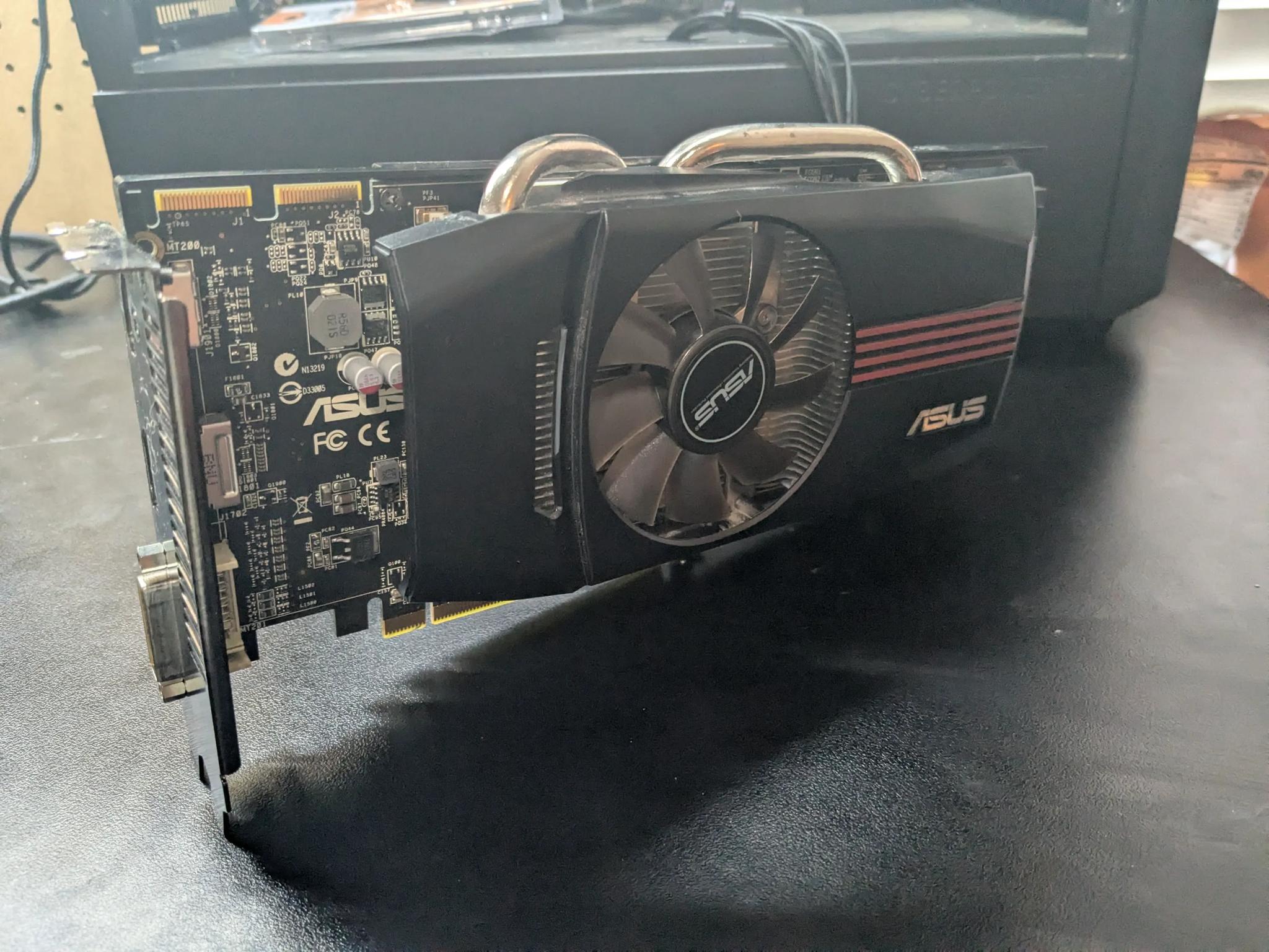 Retro Gaming Asus DirectCU HD 5850 1GB GPU | Benchmarked, Tested