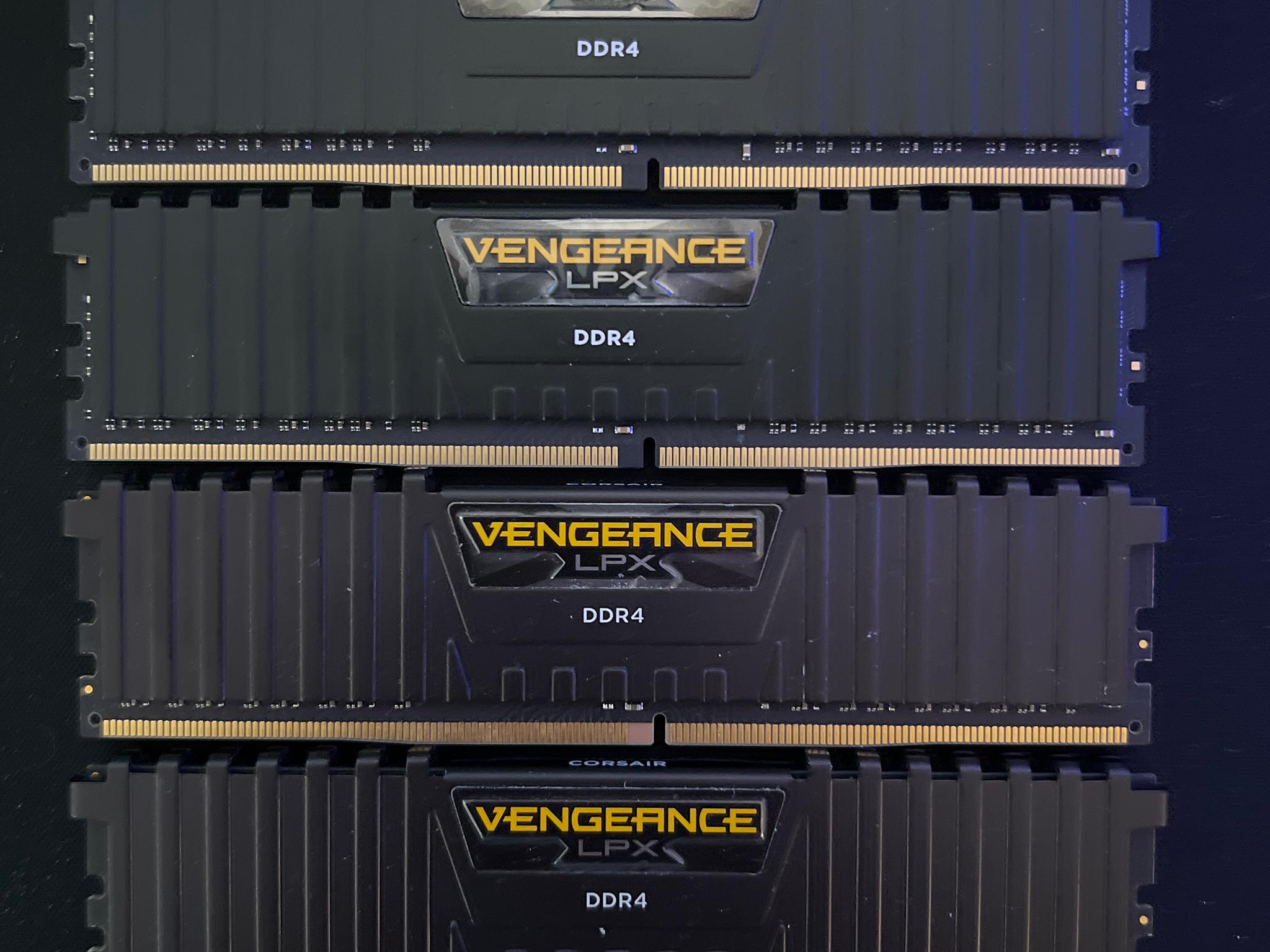 32GB (4x8GB) Corsair Vengeance DDR4 3600 18CL