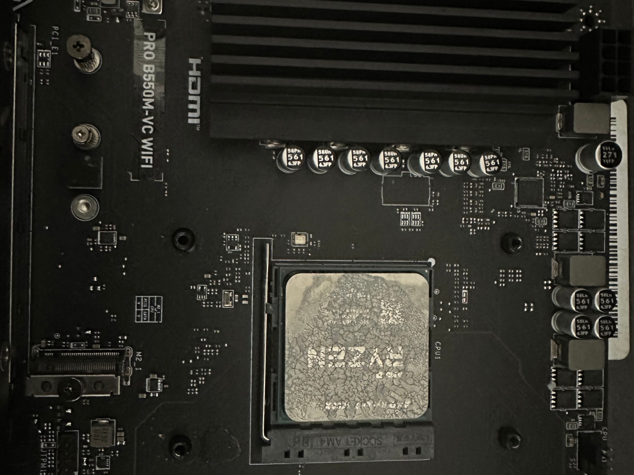 Msi Pro B550m-VC Wifi Ryzen 5800X Bundle