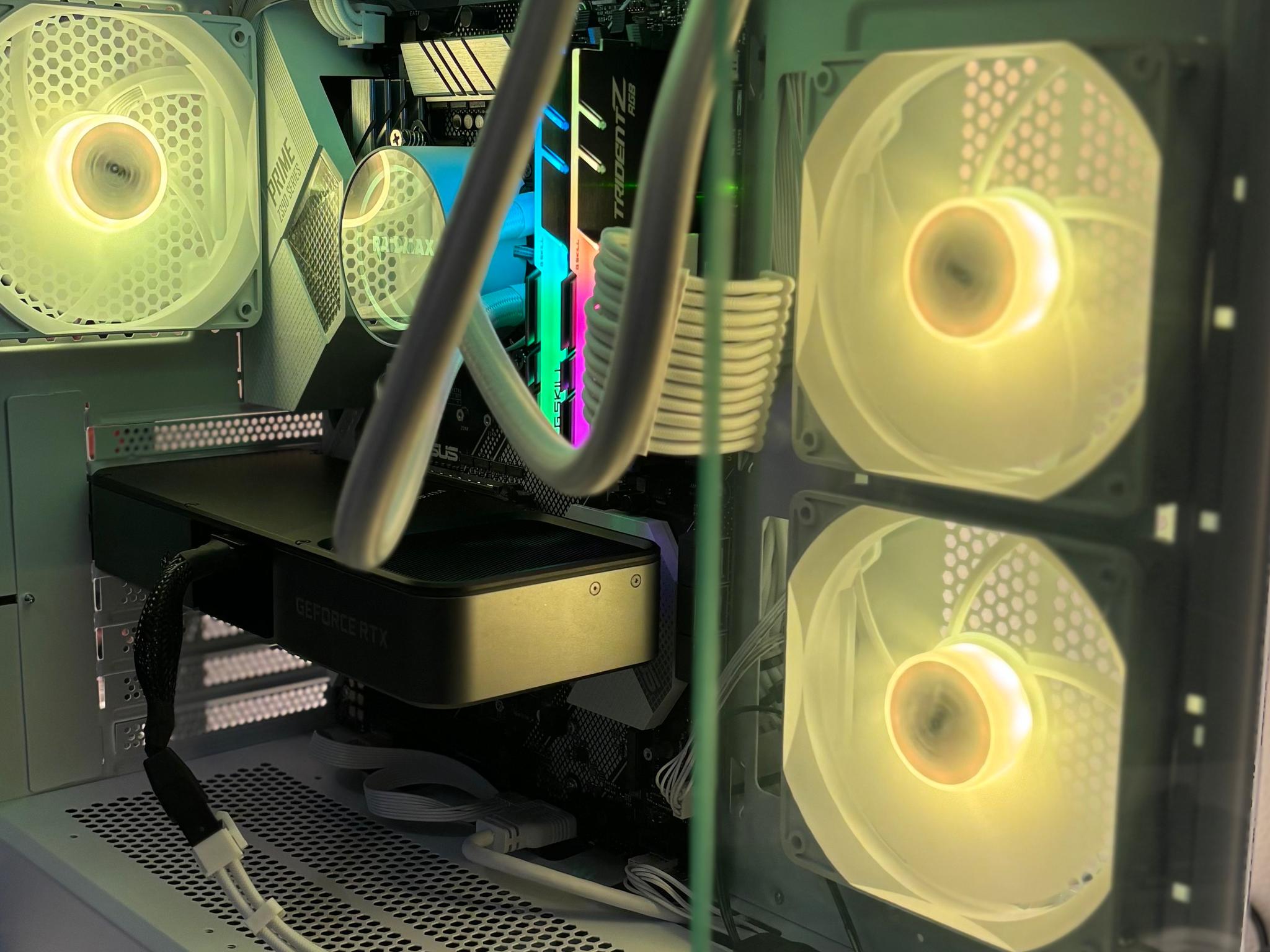 White Gaming PC - RTX 3070, Core i9 9900K, 16GB RAM, 512GB SSD