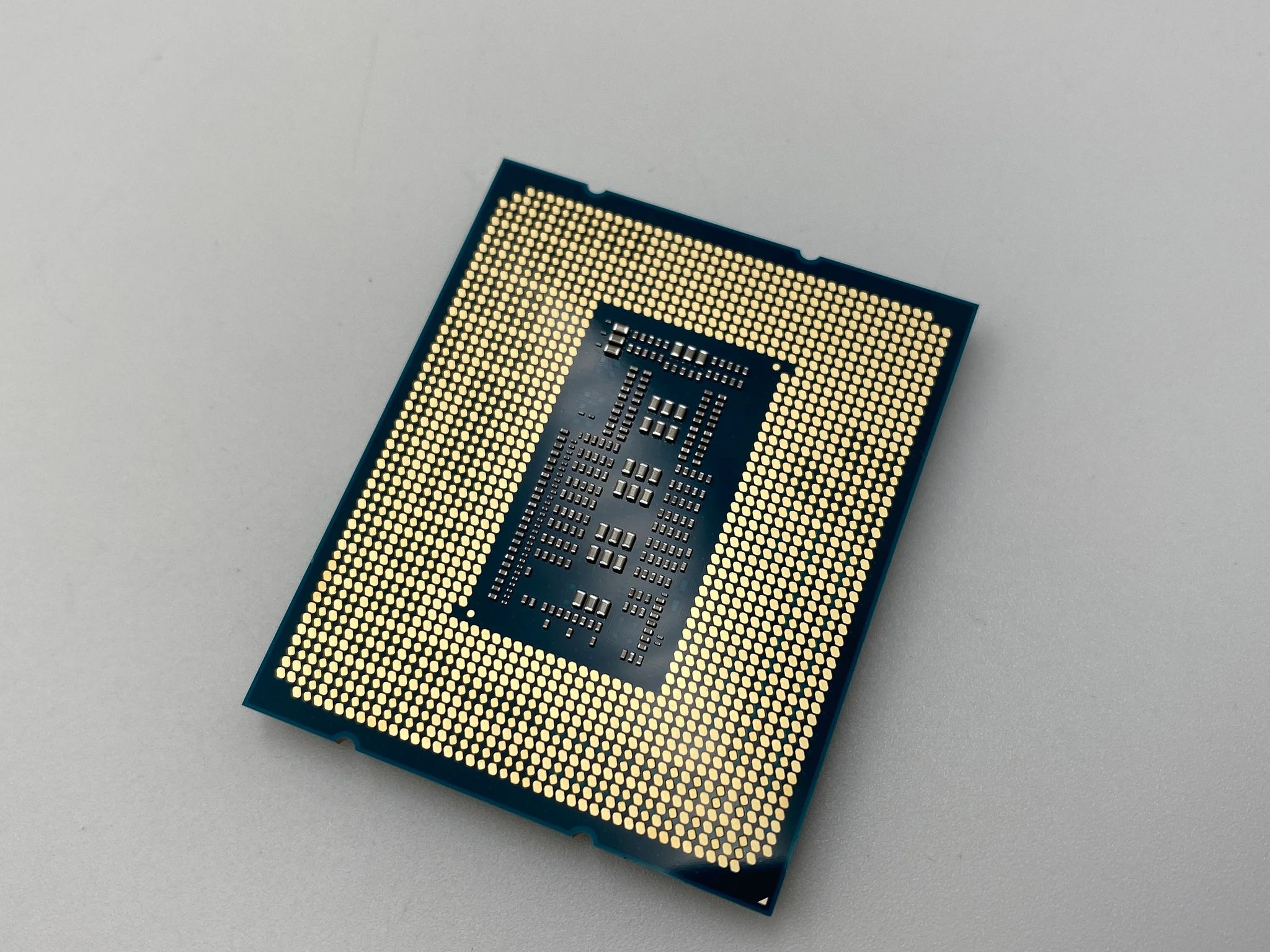 Intel Core i9-13900KF Processor (5.8 GHz, 24 Cores, LGA 1700)