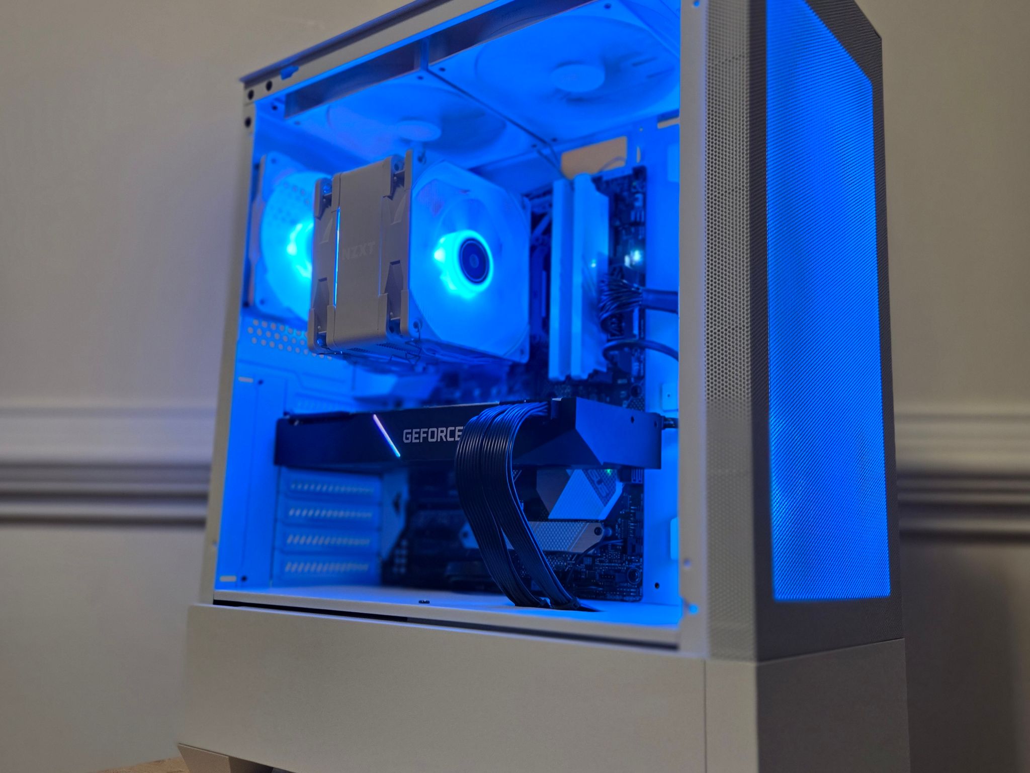 RTX 2080 Ti 11gb Vram | i9 9900K | 16gb DDR4 | 1.5Tb Storage