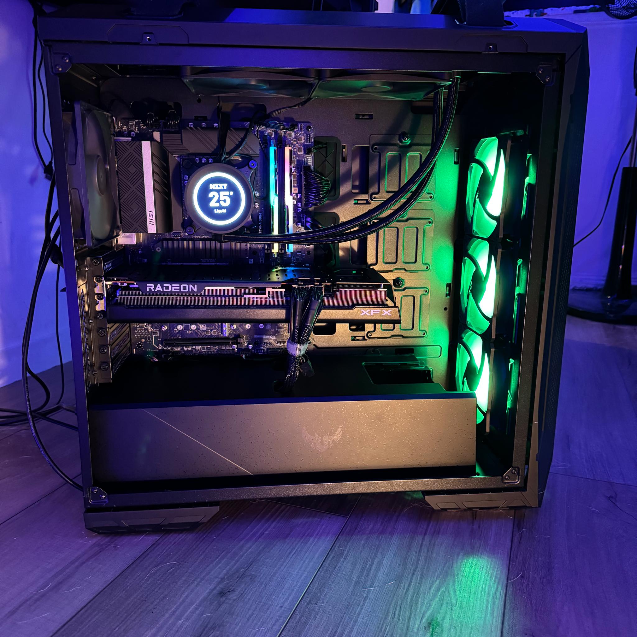 Gaming PC i5-13600k | RX 7800 XT | 32 GB DDR4 | 1 TB NVMe | Windows 11