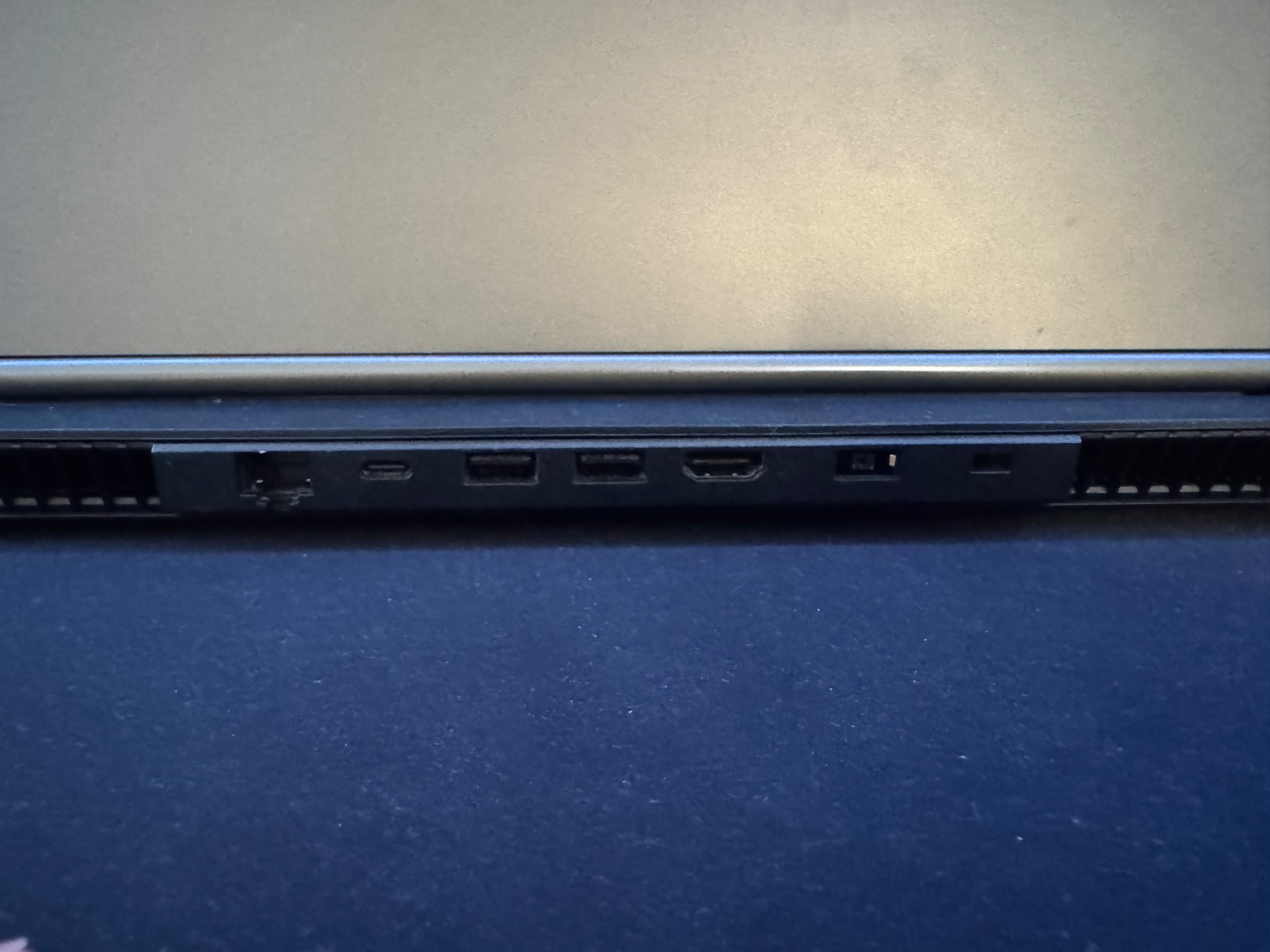 Gaming Laptop – Lenovo Legion 5 | i7 + GTX 1660 Ti | 144Hz | 16GB RAM + 1.5TB