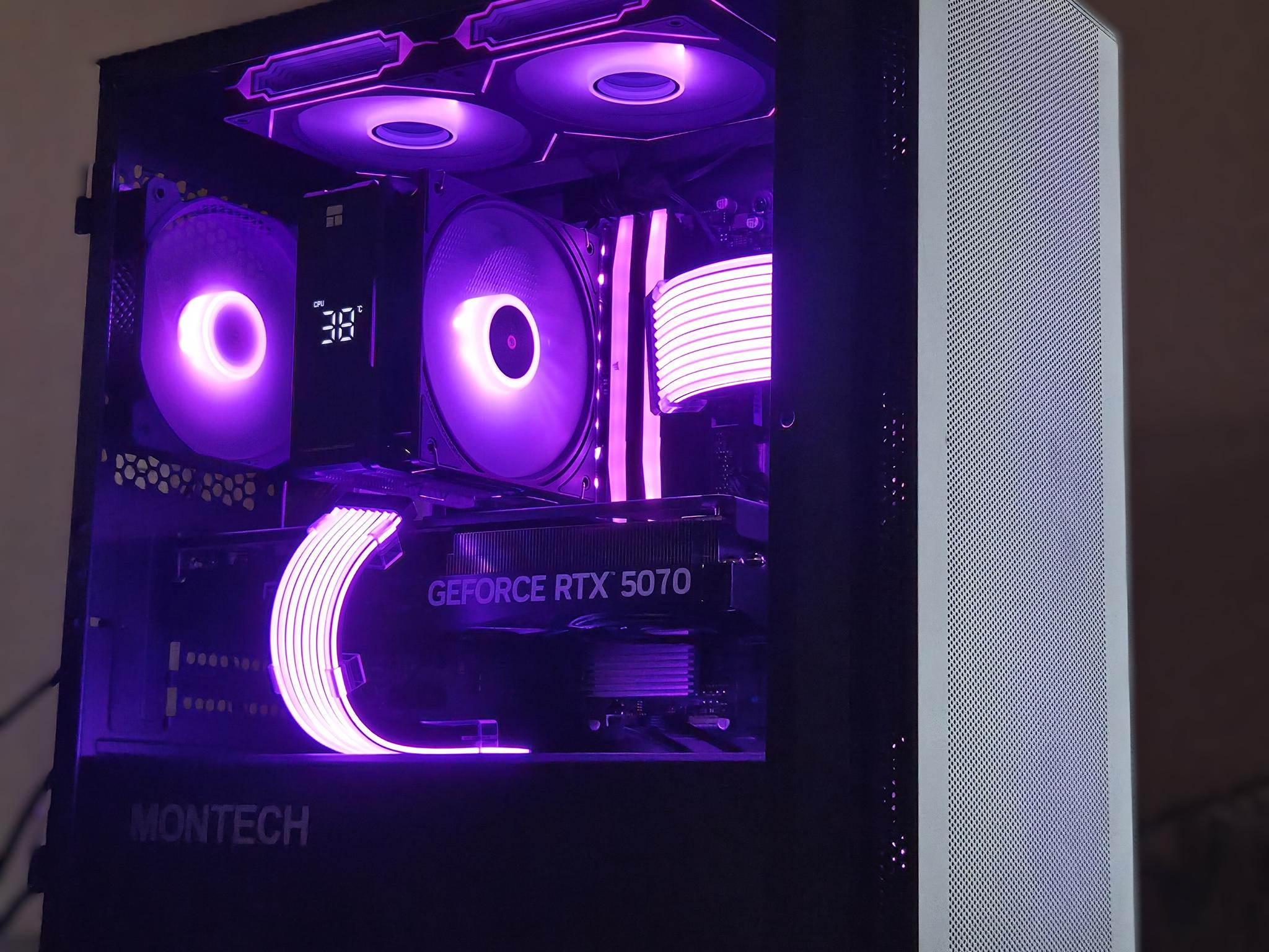 Bay Breeze!🌊– RTX 5070 + Ryzen 5 9600X | 32GB DDR5 | 1TB Gen4 NVMe | Temp Display!