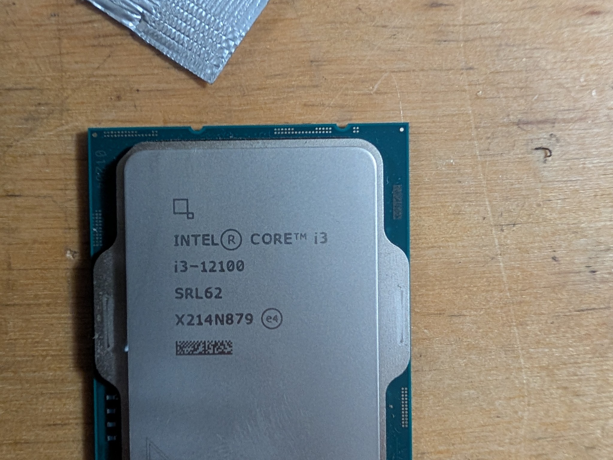 Intel Core i3-12100