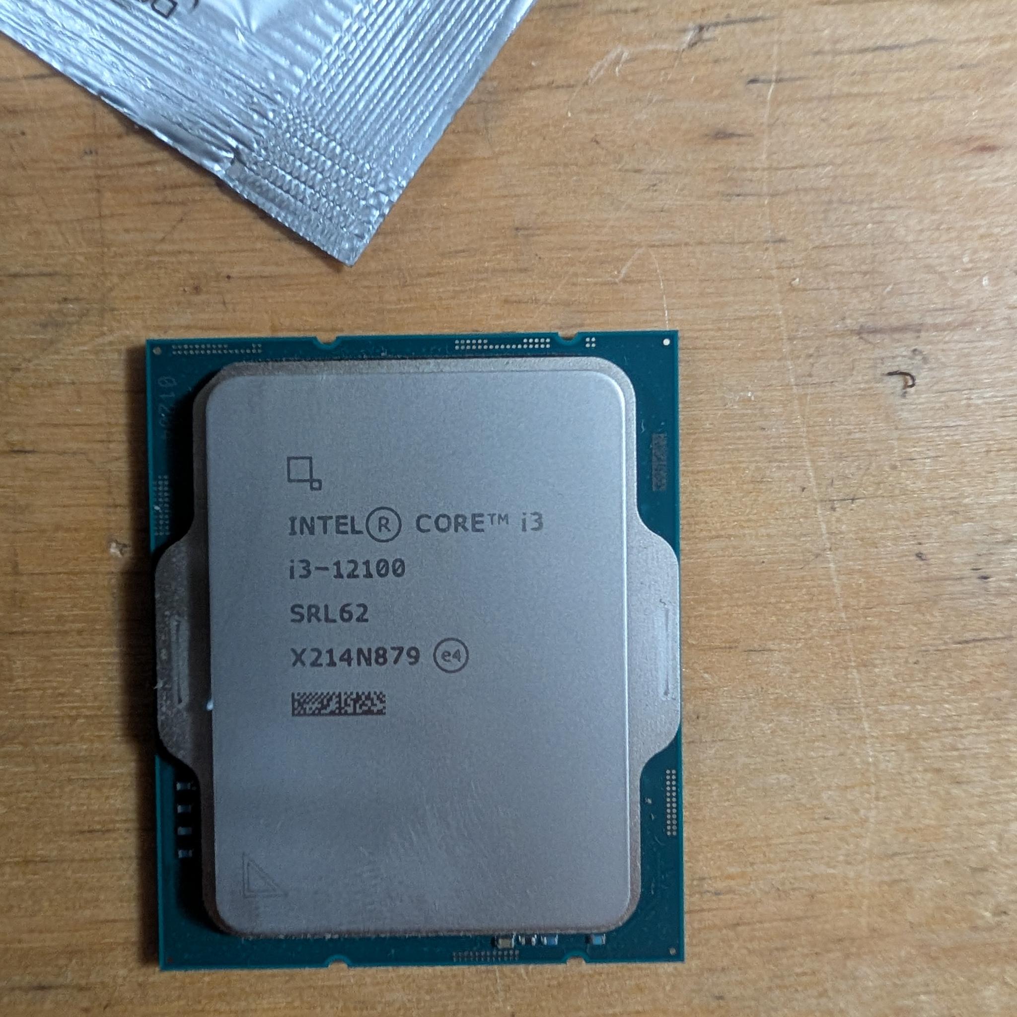Intel Core i3-12100