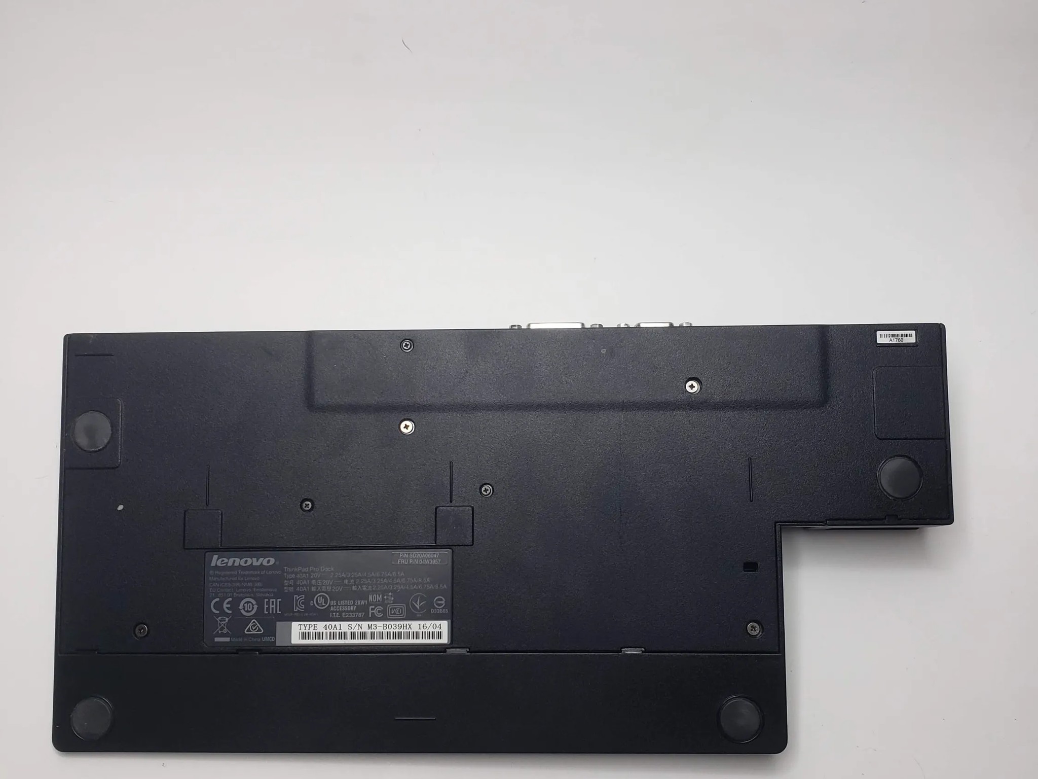 Lenovo ThinkPad Pro Docking Station 40A1 with Original 90W Lenovo Charger NO KEY