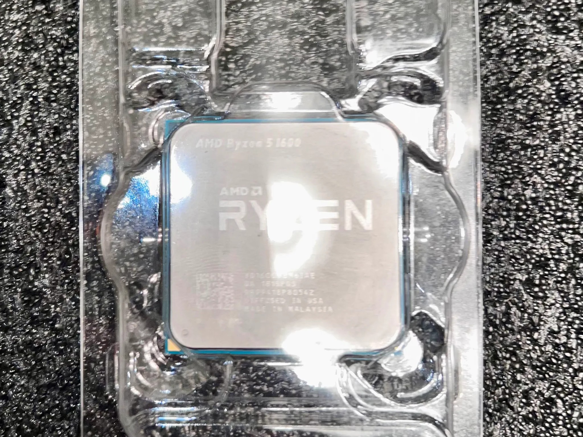 AMD Ryzen 5 1600 w/ stock cooler