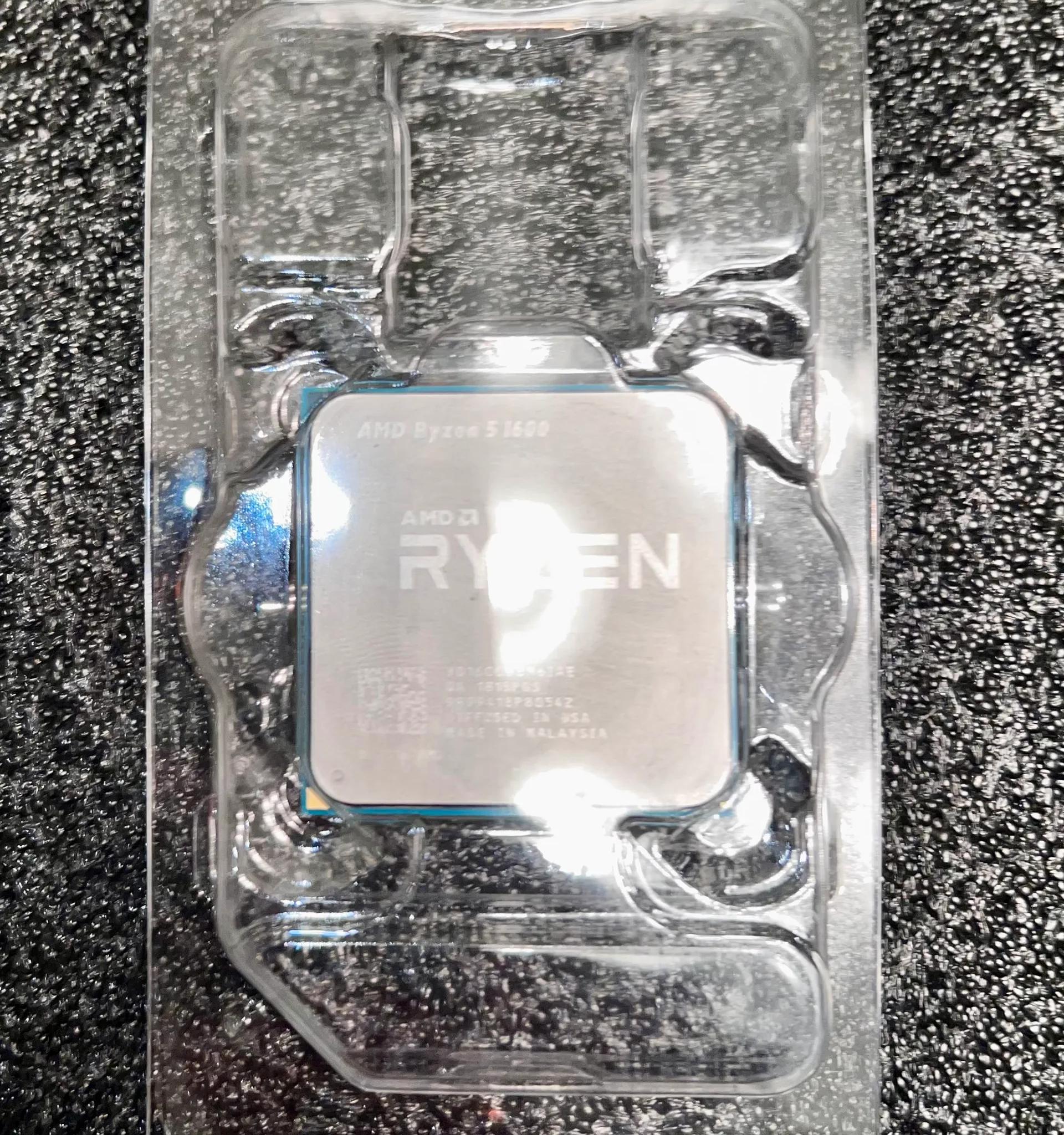 AMD Ryzen 5 1600 w/ stock cooler