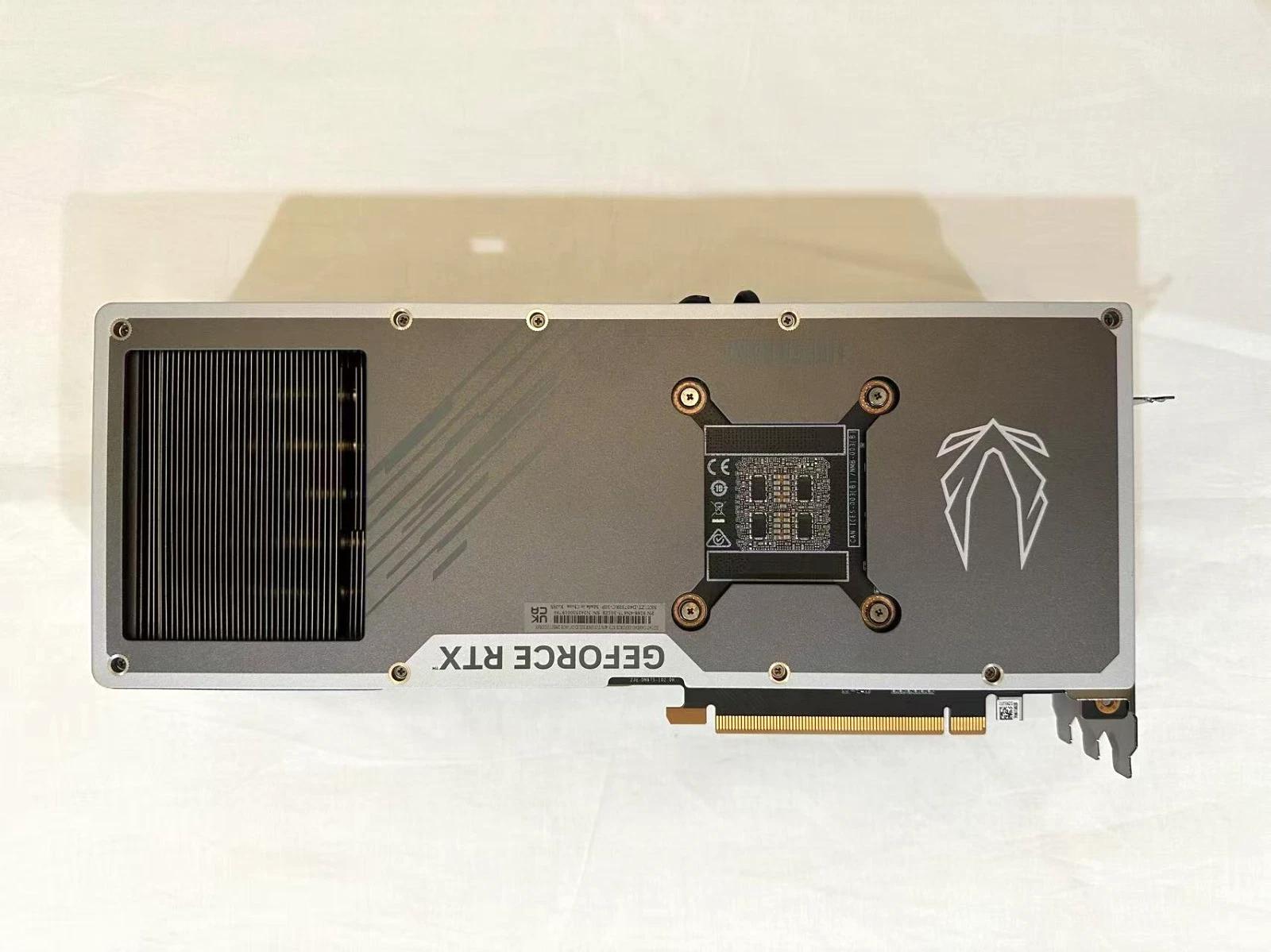ZOTAC GAMING GeForce RTX 4070 Ti SUPER SOLID OC With Adapter 16GB GDDR6-