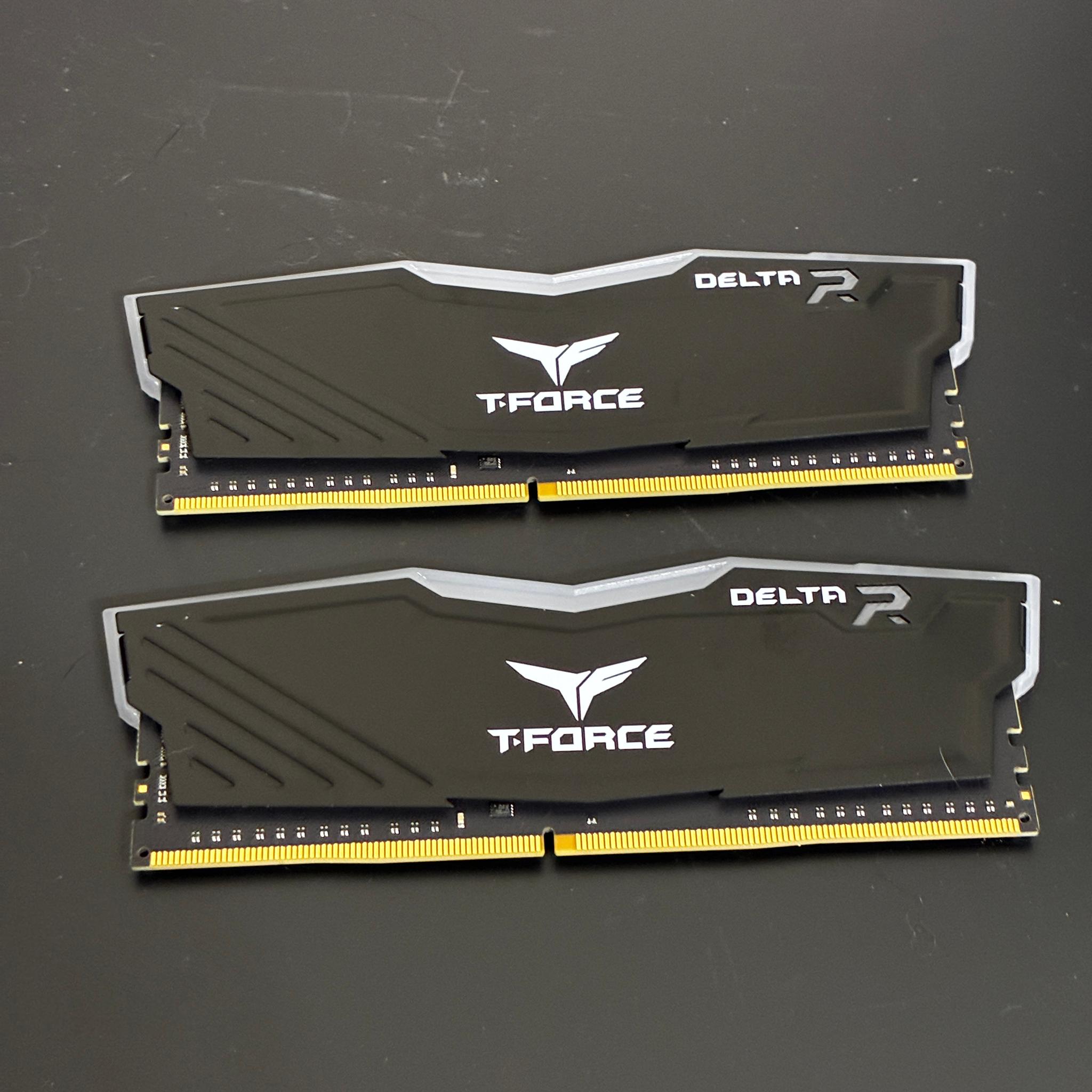 TEAMGROUP T-Force Delta RGB 16GB DDR4-3200 (2x8GB)