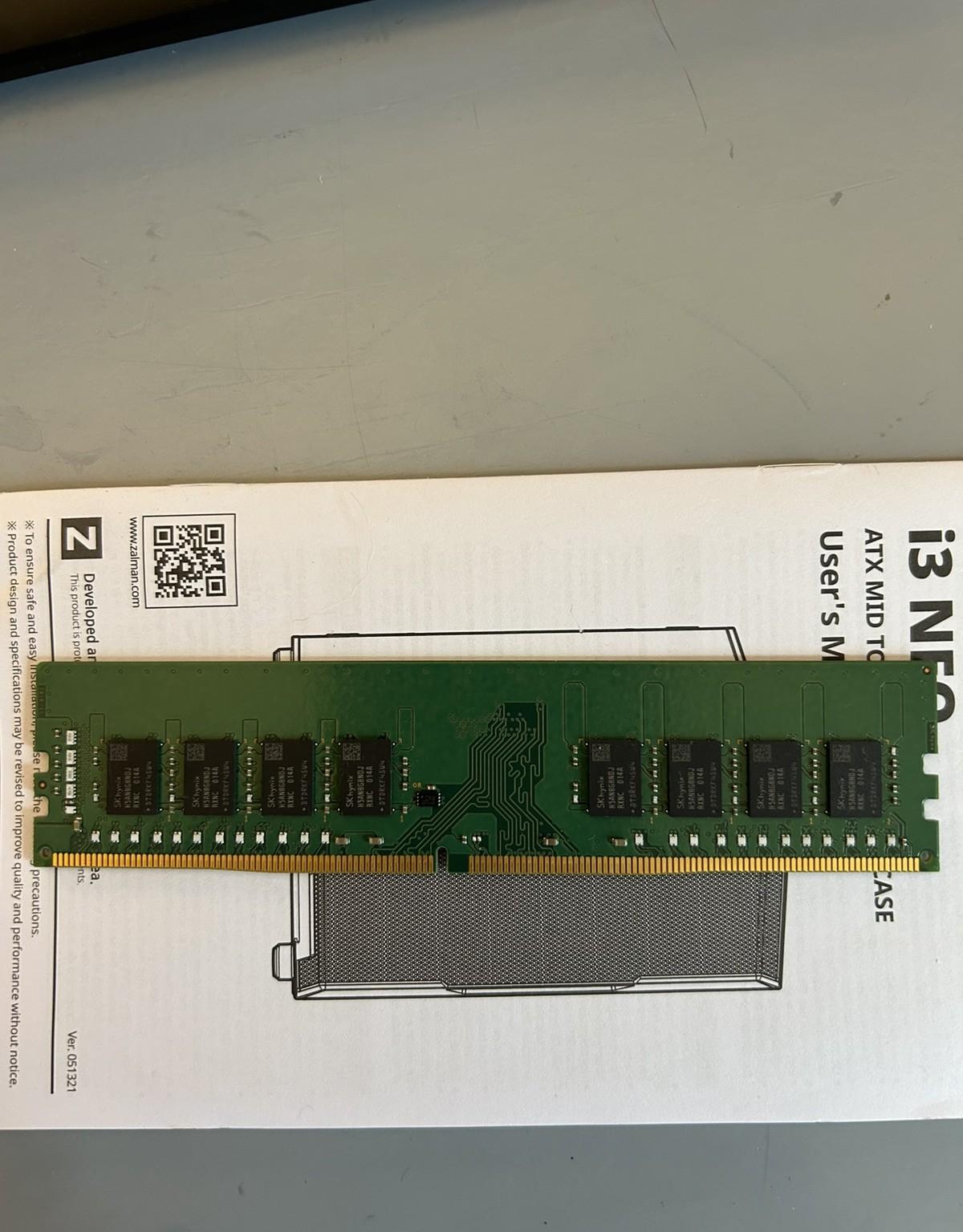 SK HYNIX 16GB DDR4 3200 MT/s SDRAM DIMM 2Rx8 HMA82GU6CJR8N-XN Desktop Memory
