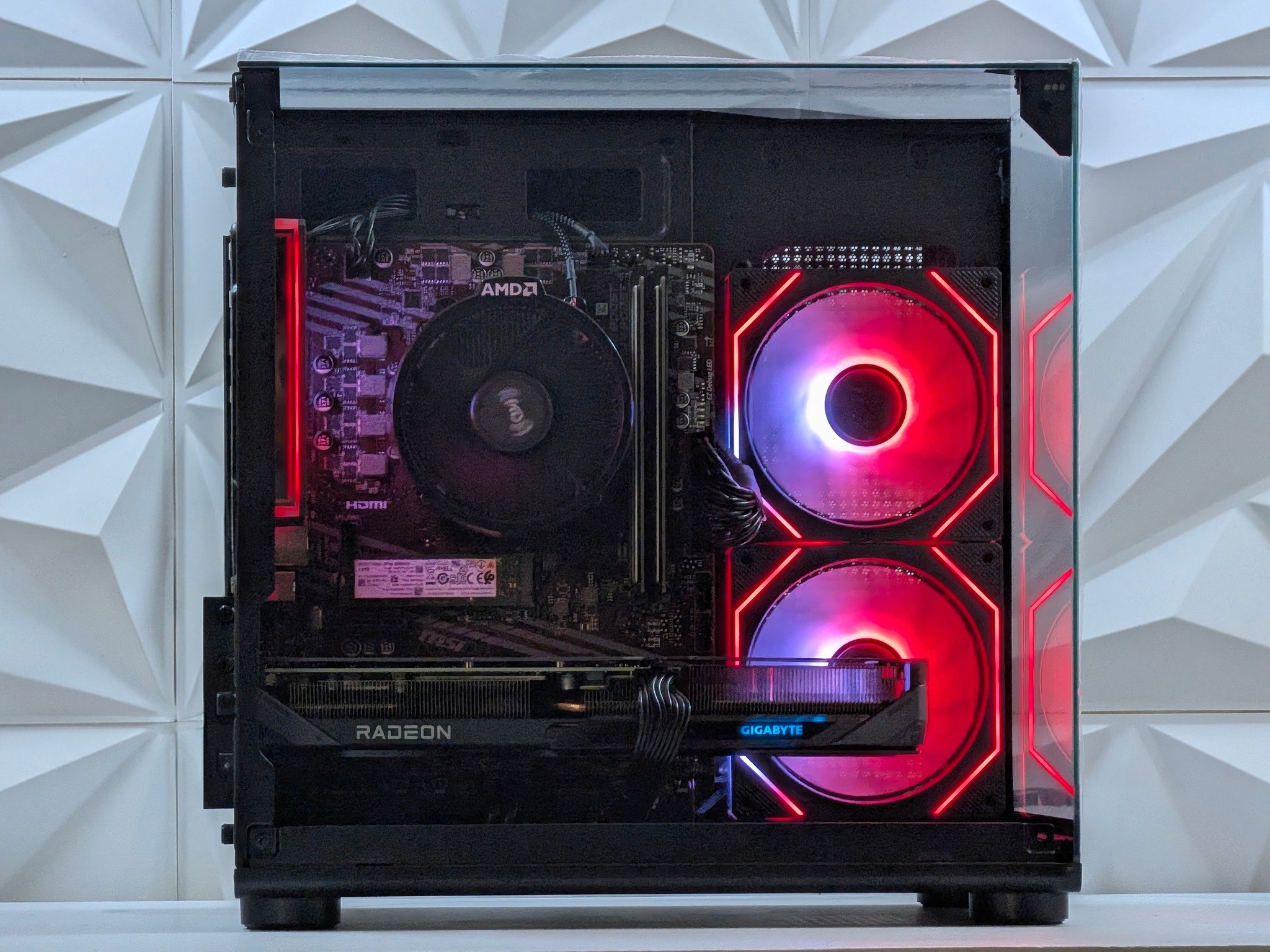 Gaming PC | RX 9060 XT / Ryzen 5 / 16GB DDR4 / 1TB NVMe / Wi-Fi