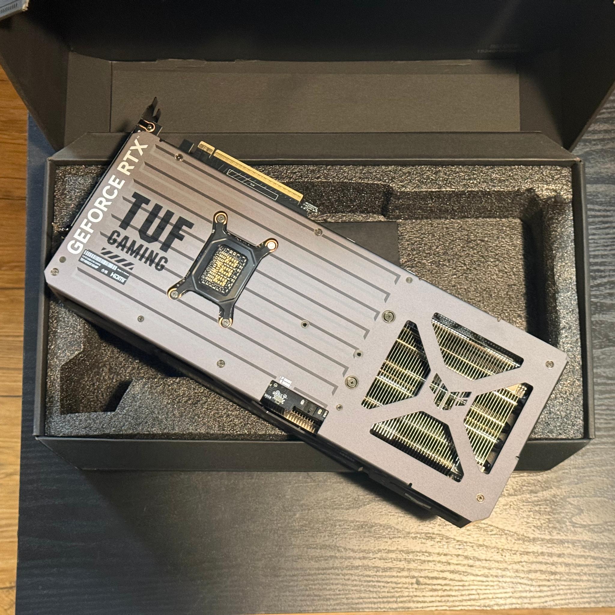 ASUS TUF Gaming GeForce RTX 5080 16GB GDDR7 OC Edition