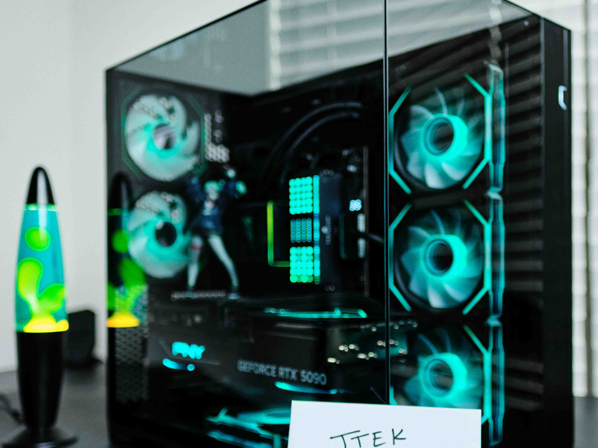 High-End 5090 OC Gaming & AI PC - RTX 5090 OC + 64GB DDR5 + AMD Ryzen 9 7950X
