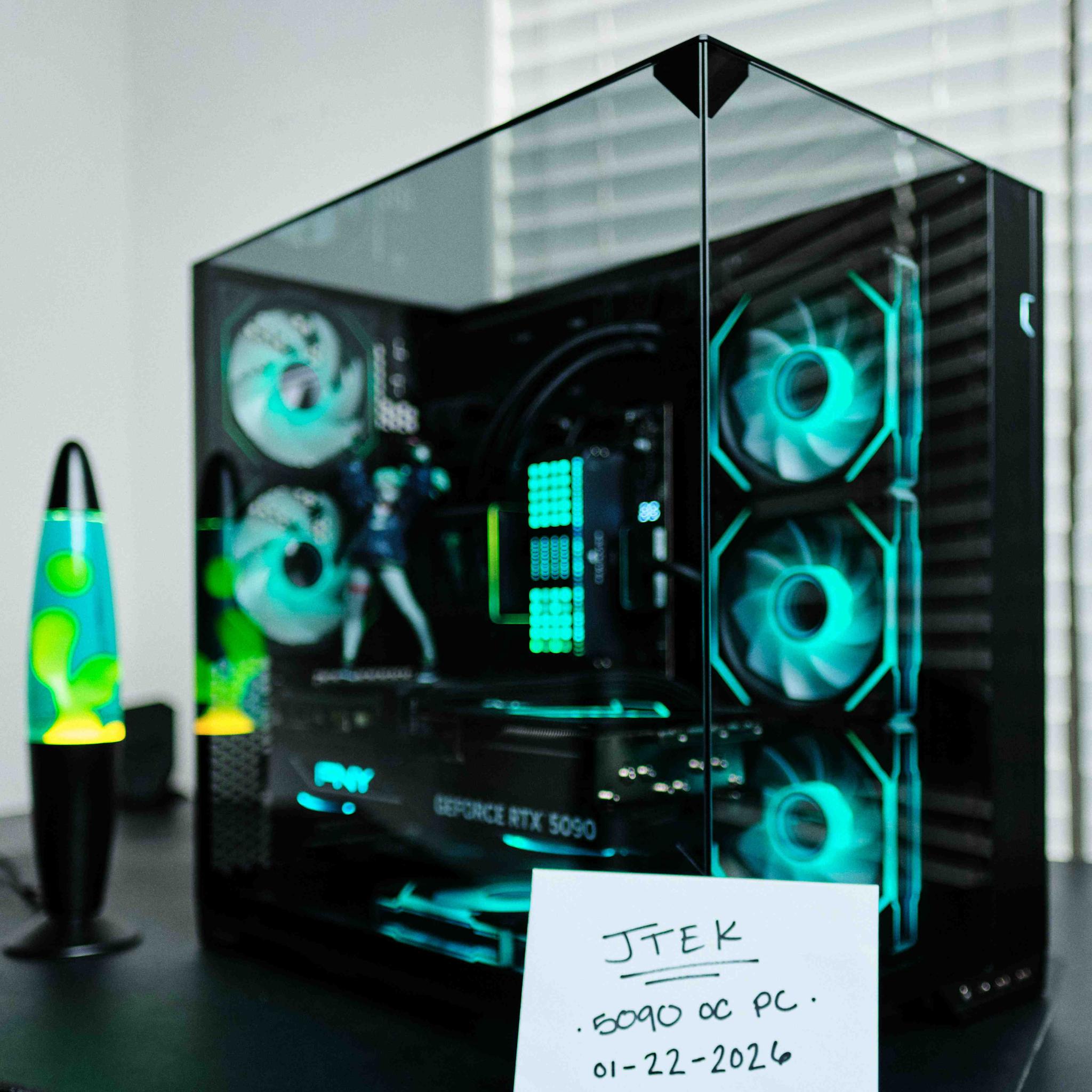 High-End 5090 OC Gaming & AI PC - RTX 5090 OC + 64GB DDR5 + AMD Ryzen 9 7950X