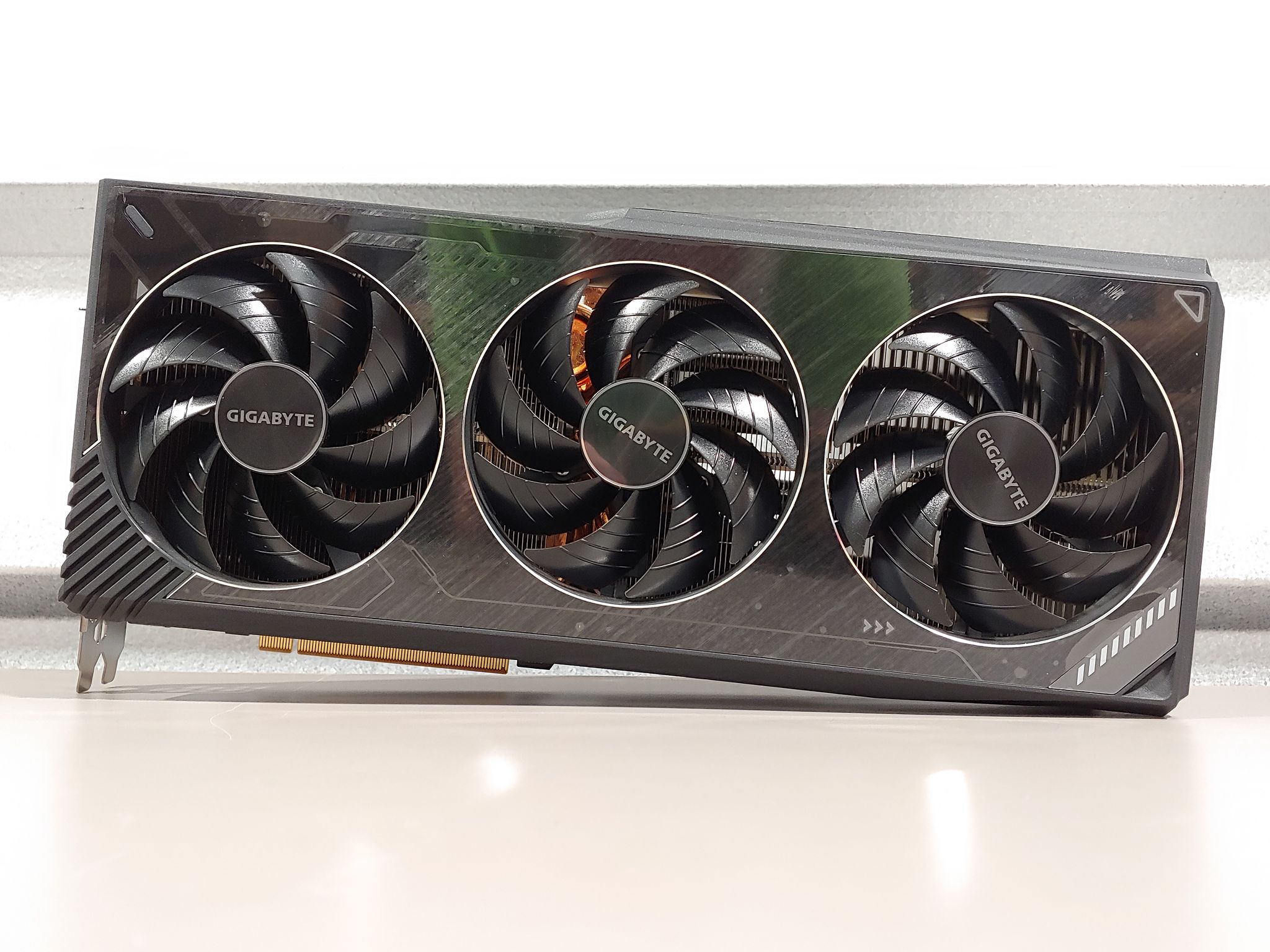 GIGABYTE GeForce RTX 3090 Ti Gaming OC 24GB GDDR6X – Like New – Box & Accessories