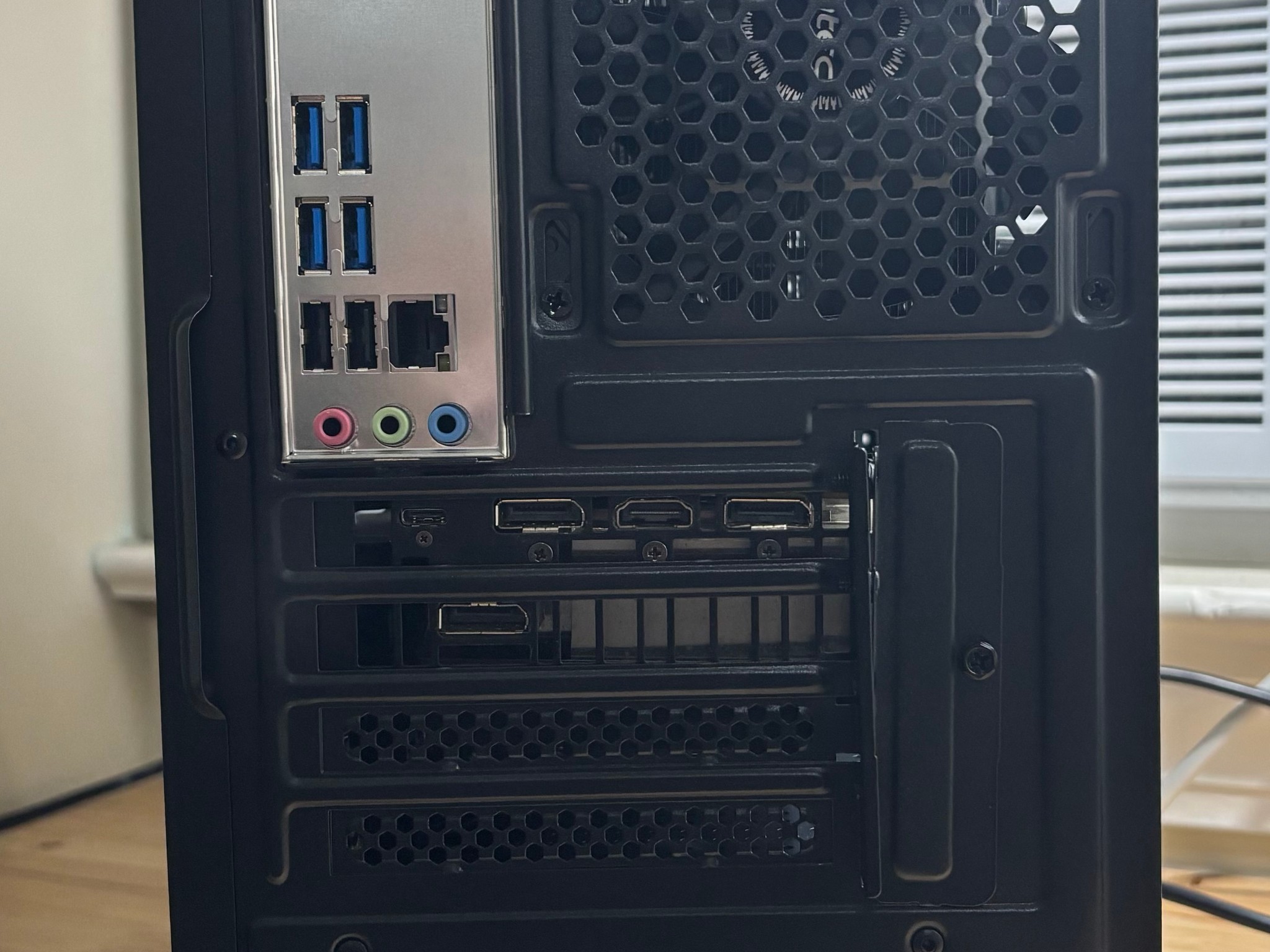 RTX 2080 | 11400 | 1TB | 16GB