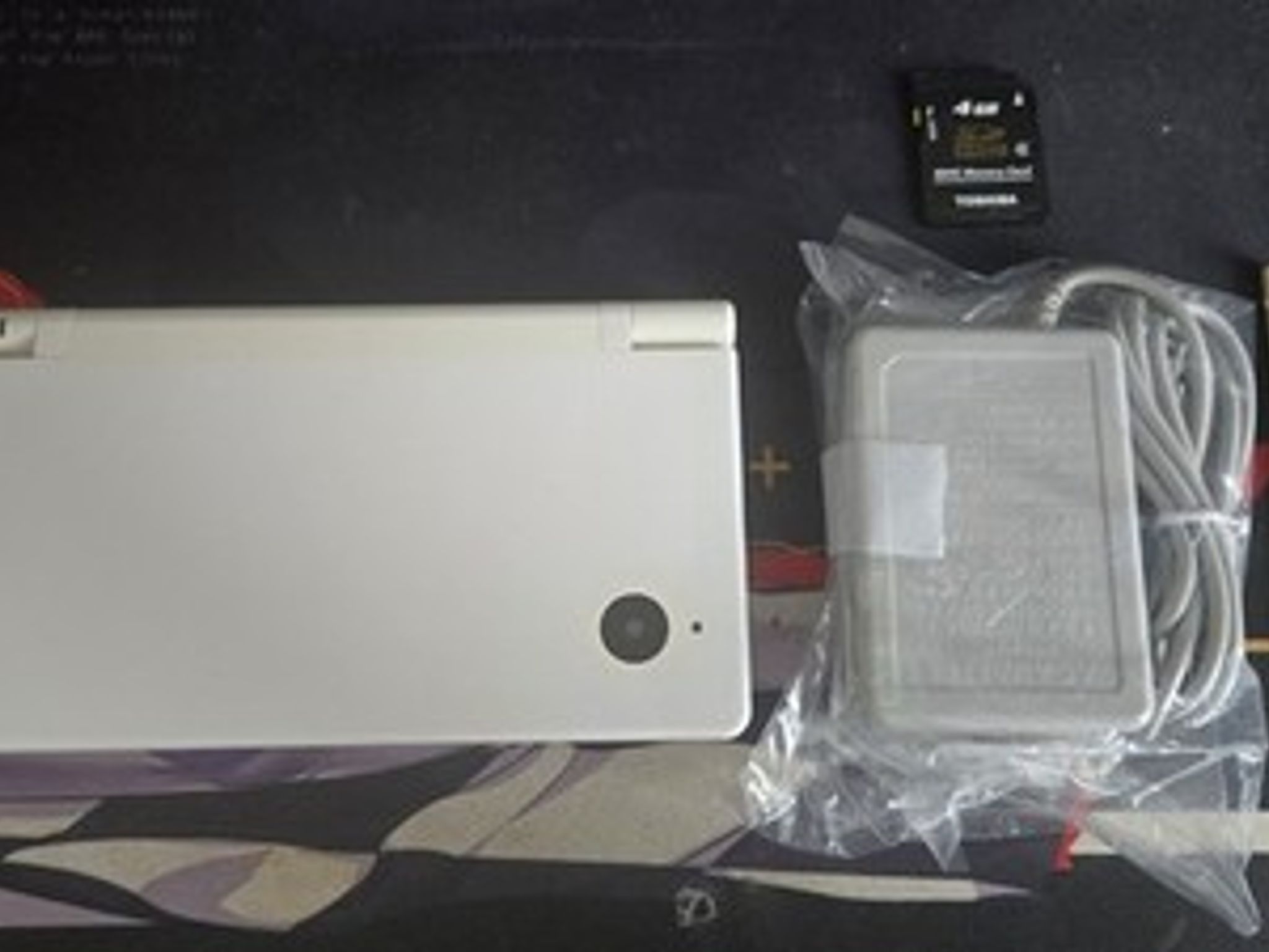CUSTOM USED Nintendo DSi Japanese White Handheld Console