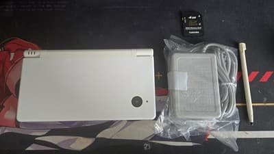CUSTOM USED Nintendo DSi Japanese White Handheld Console
