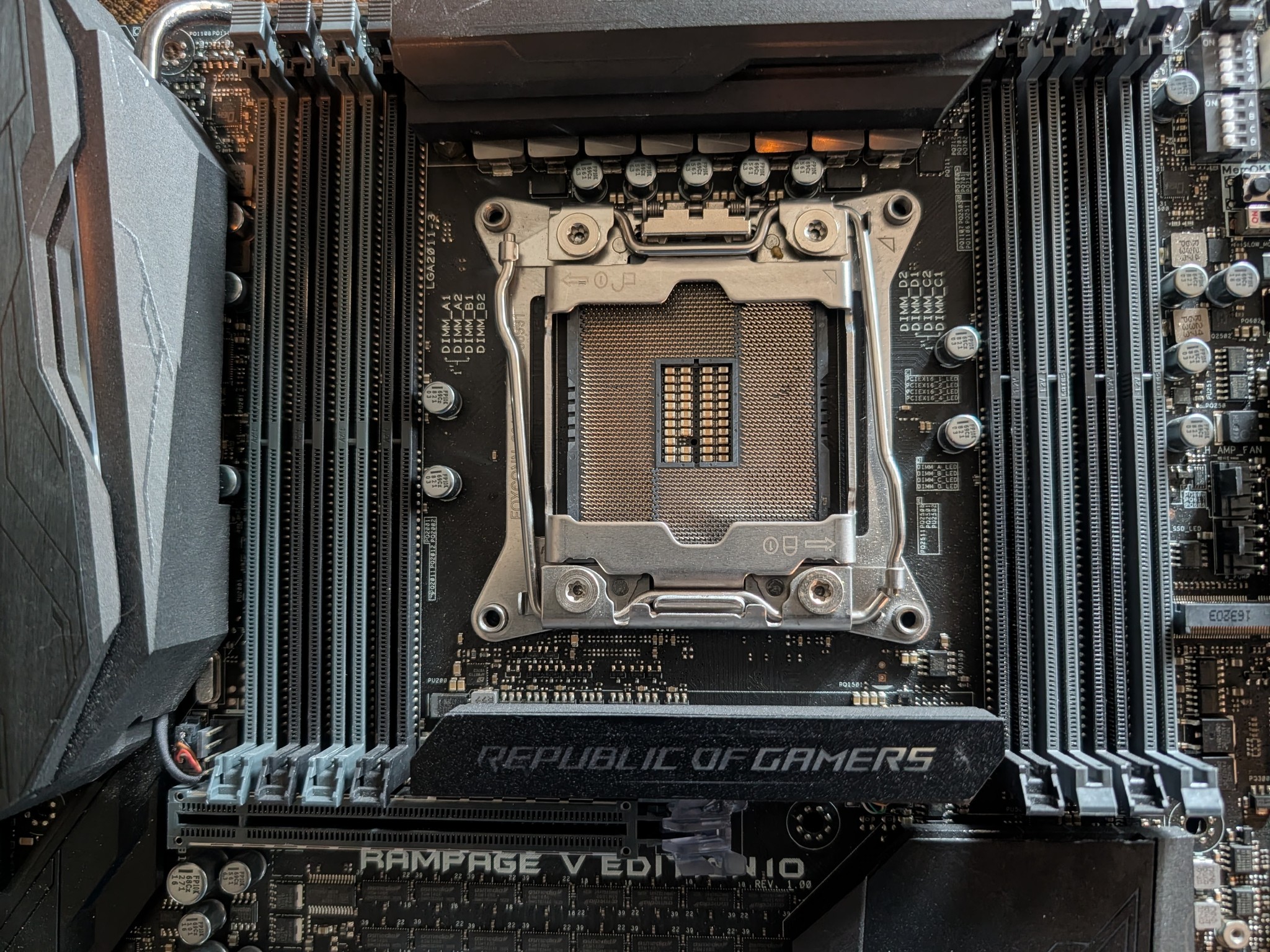 ALMOST FREE: DEFECTIVE X99 Motherboards - ROG RAMPAGE V EDITION 10 and Gigabyte X99-UD4