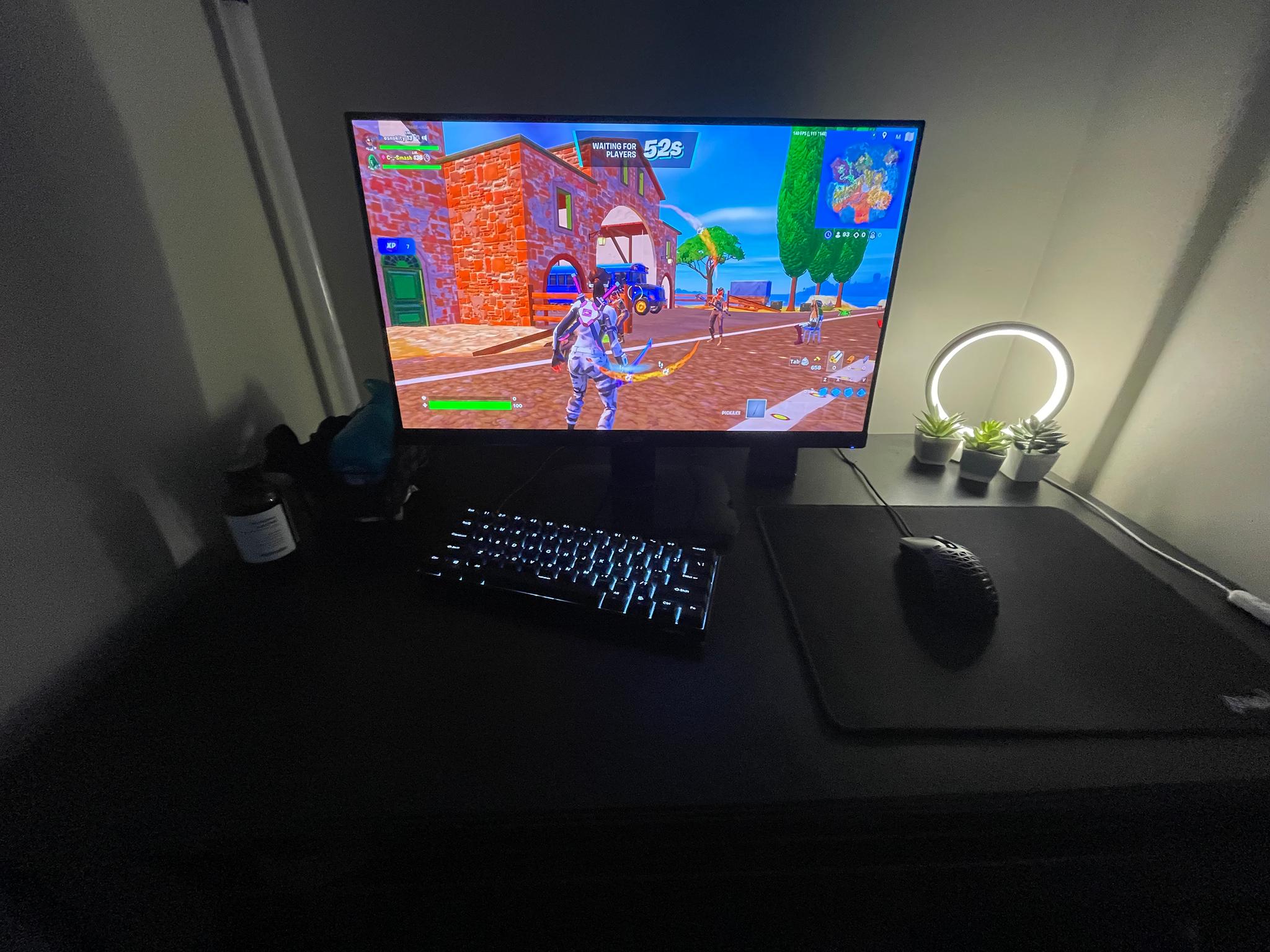 RX 7600 GAMING PC