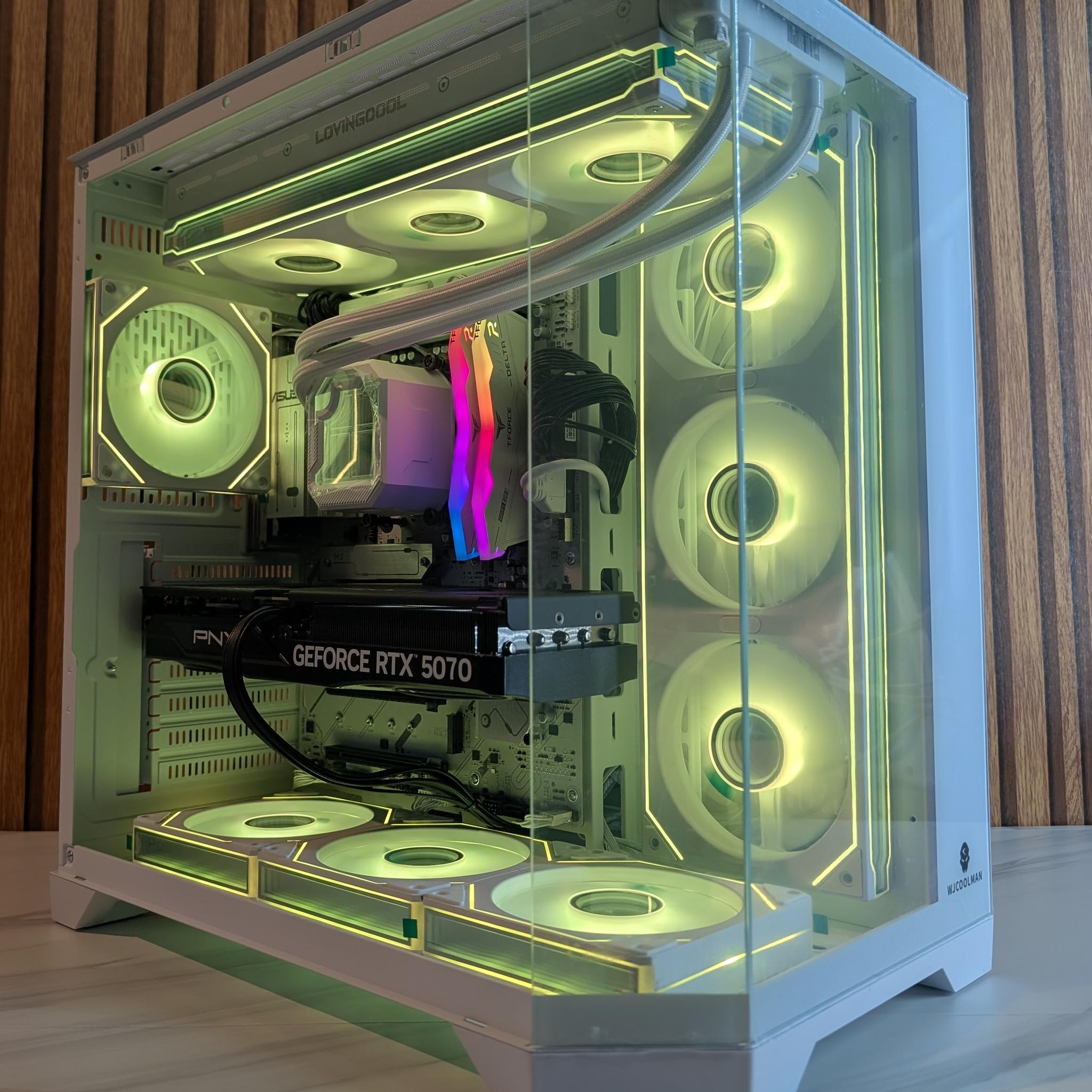 RTX 5070 | RYZEN 5 9600X | 16GB DDR5 | 1TB SSD | 360MM AIO