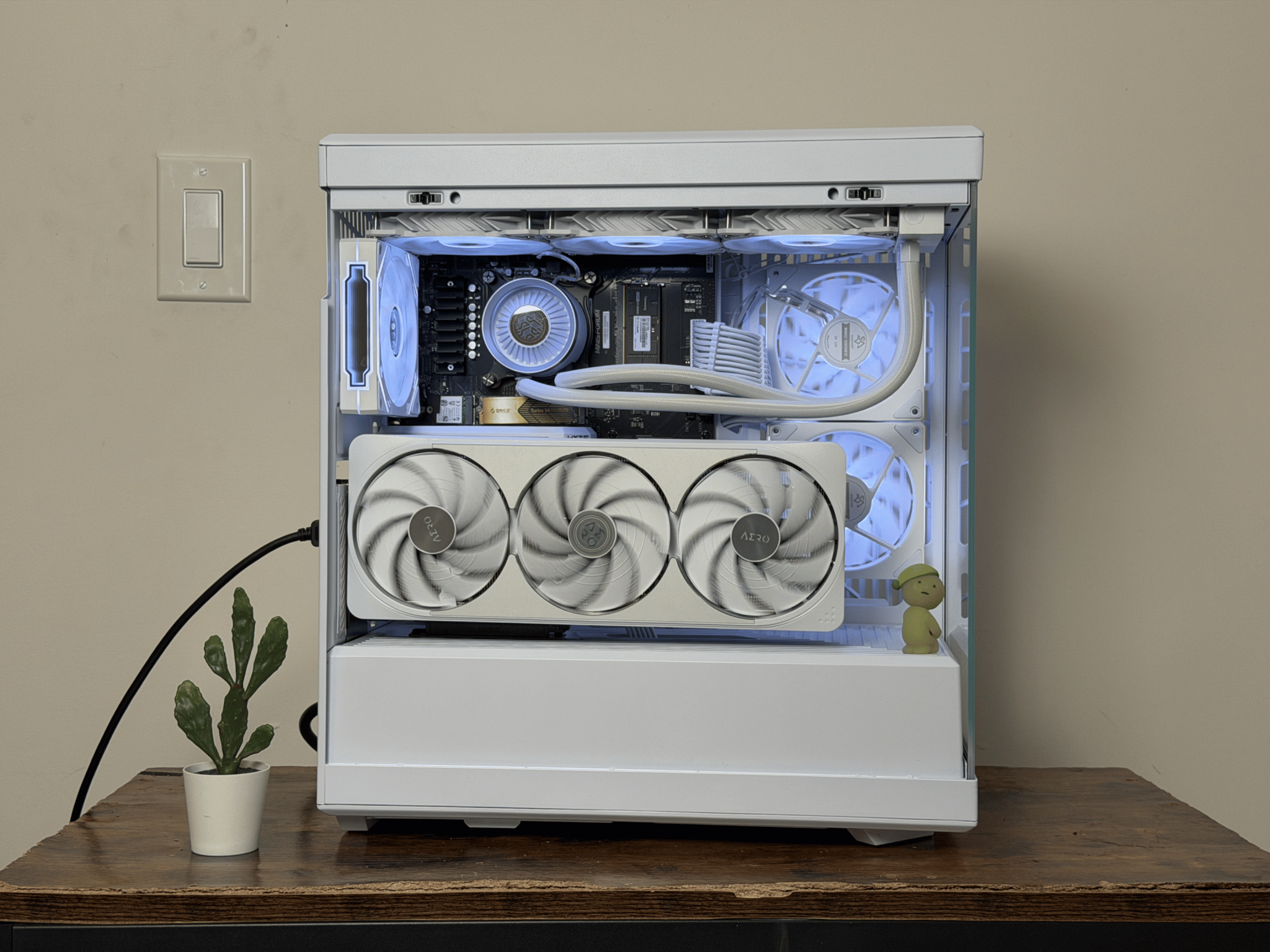 ⚪️ 4k Gaming & Streaming PC  ⚪️ | RTX 5070 ti | RYZEN 9 7945hX | 32GB RAM  | 2TB SSD |