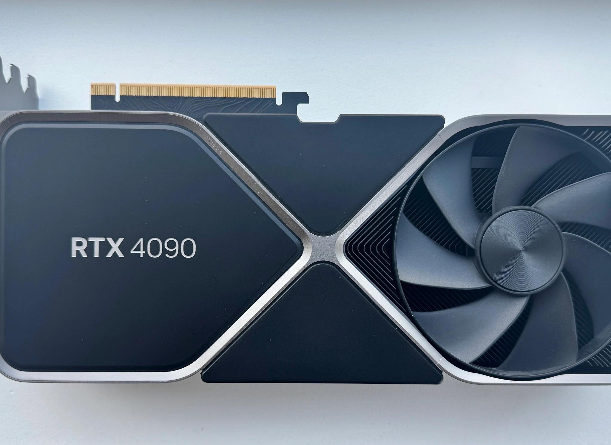 NVIDIA GeForce RTX 4090 Founders Edition | Box, 12VHPWR Adapter & Gift Receipt