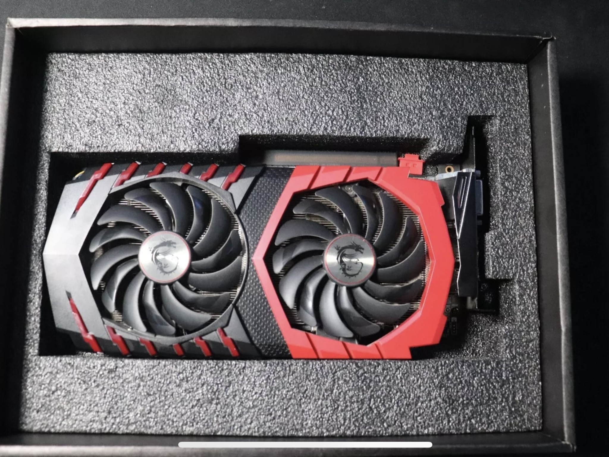 MSI AMD radeon rx570 4gb of GDDR5